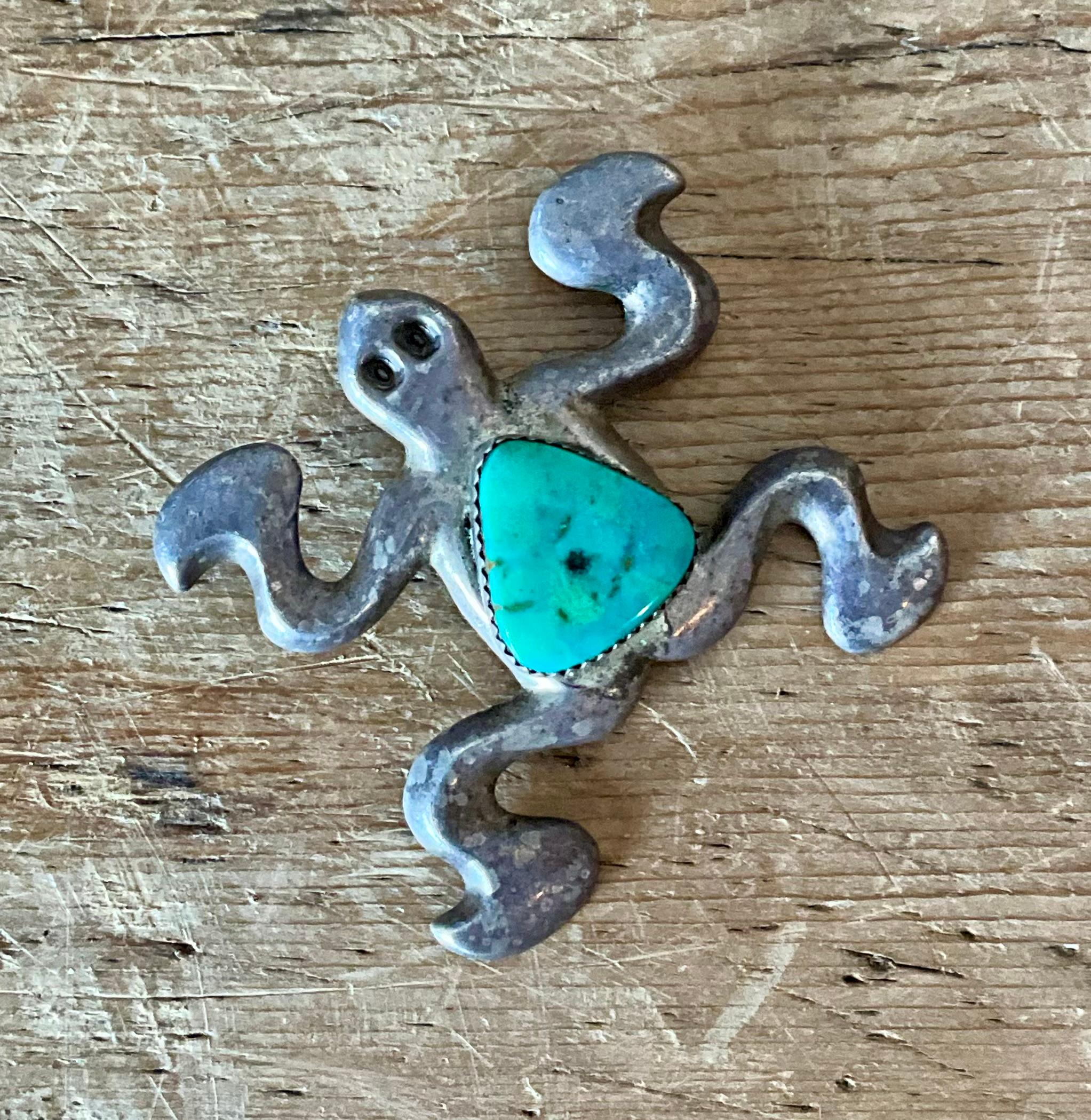 Ciondolo d'argento intarsiato di turchese d'epoca dei nativi americani In condizioni buone in vendita a West Palm Beach, FL