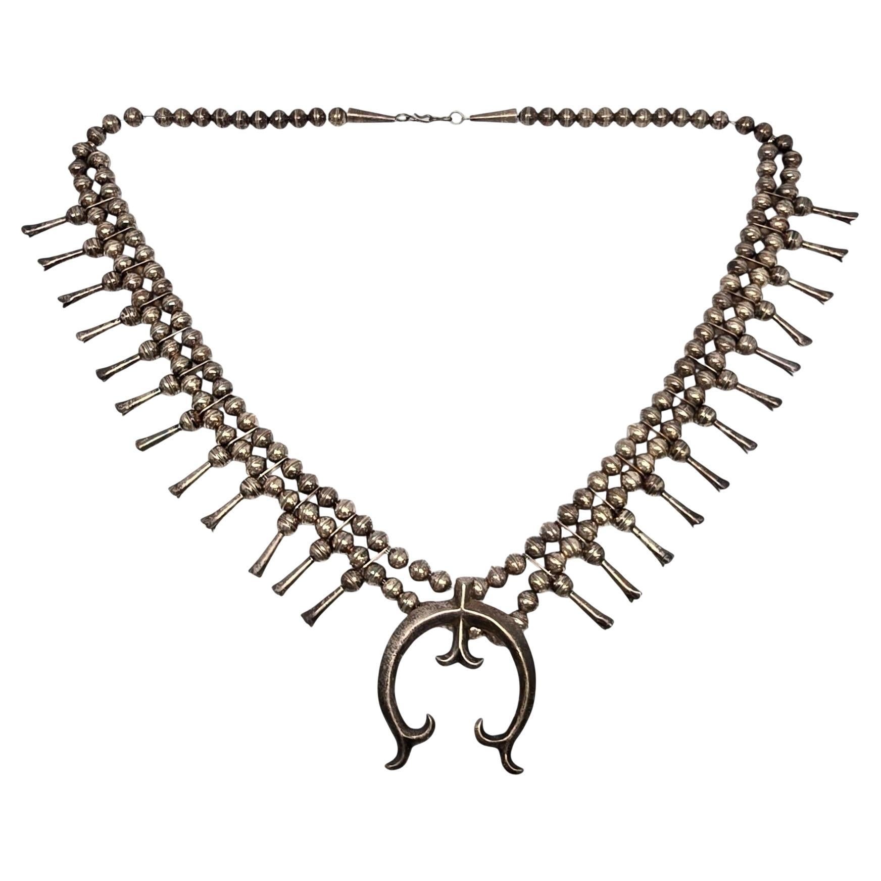 Collier Naja squash Blossom vintage amérindien en argent coulé 20841