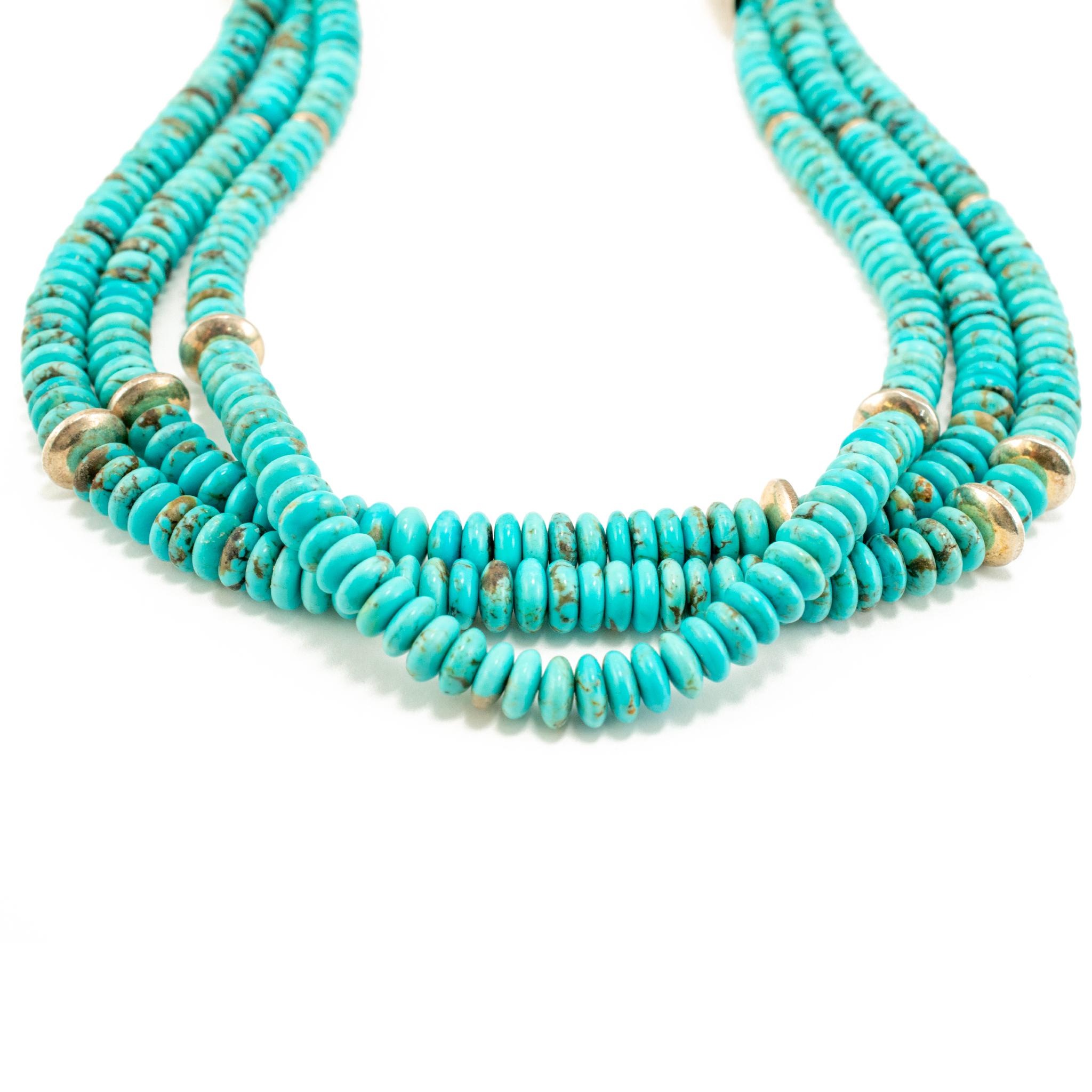 Sexo: Señoras 

Tipo de metal Plata de Ley 

Longitud: 20,00 pulgadas 

Anchura: 21,00 mm

Peso: 170,34 gramos

Collar vintage de tres vueltas de plata grabada a mano para señora, turquesa. Grabado con 