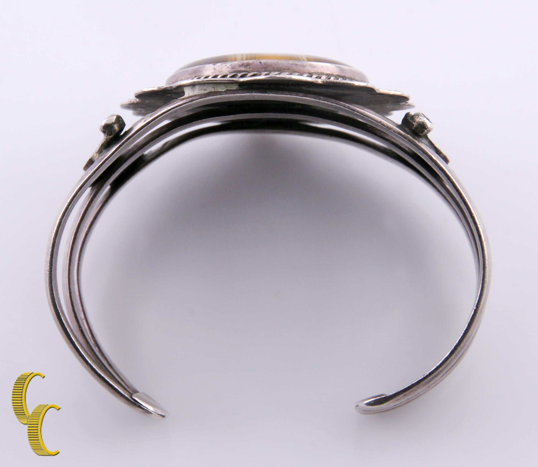 Vintage Native American Sterling Silver with Agate Cuff Bracelet, Size 6.25 In Good Condition For Sale In Van Nuys, CA