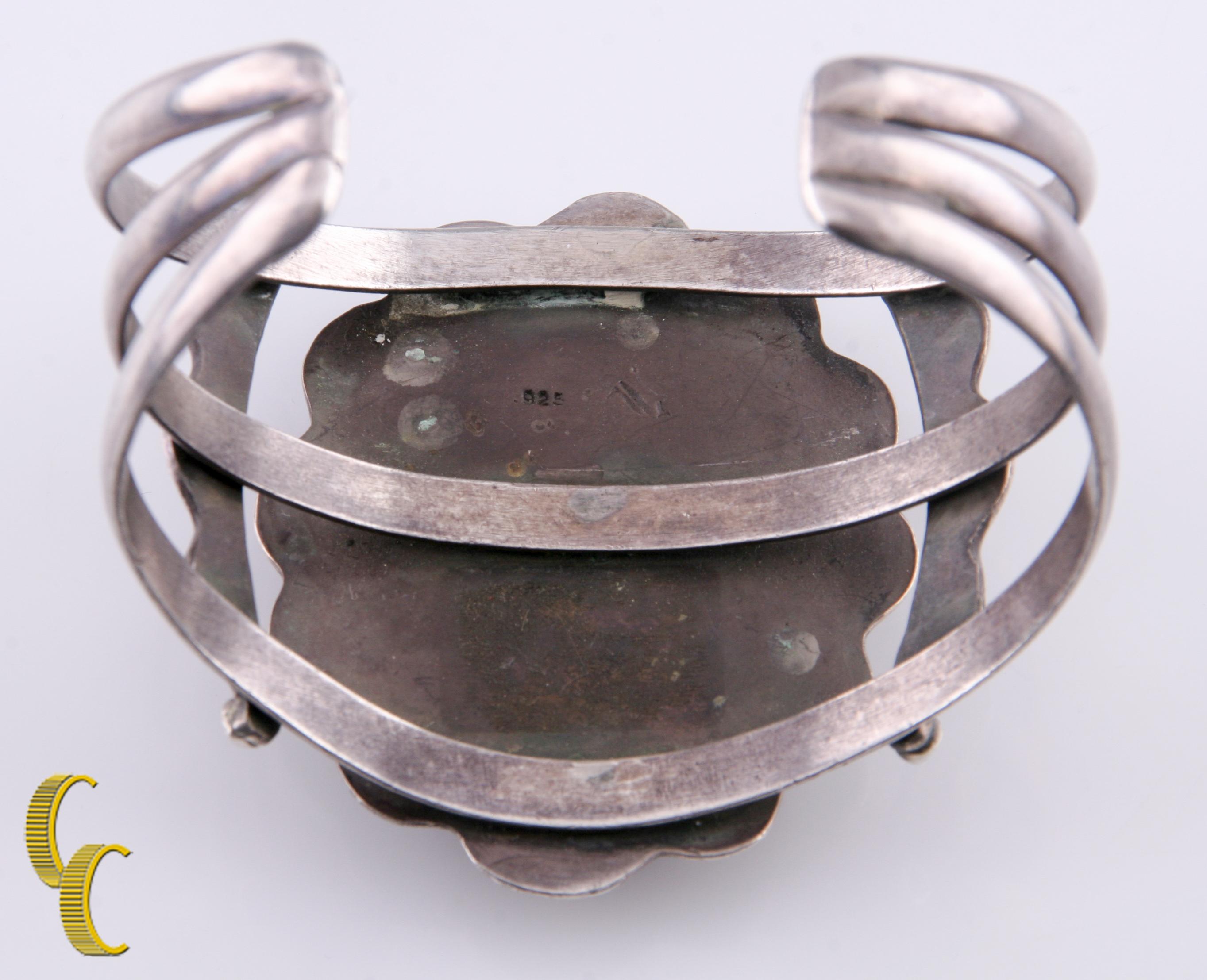 Women's or Men's Vintage Native American Sterling Silver with Agate Cuff Bracelet, Size 6.25 For Sale