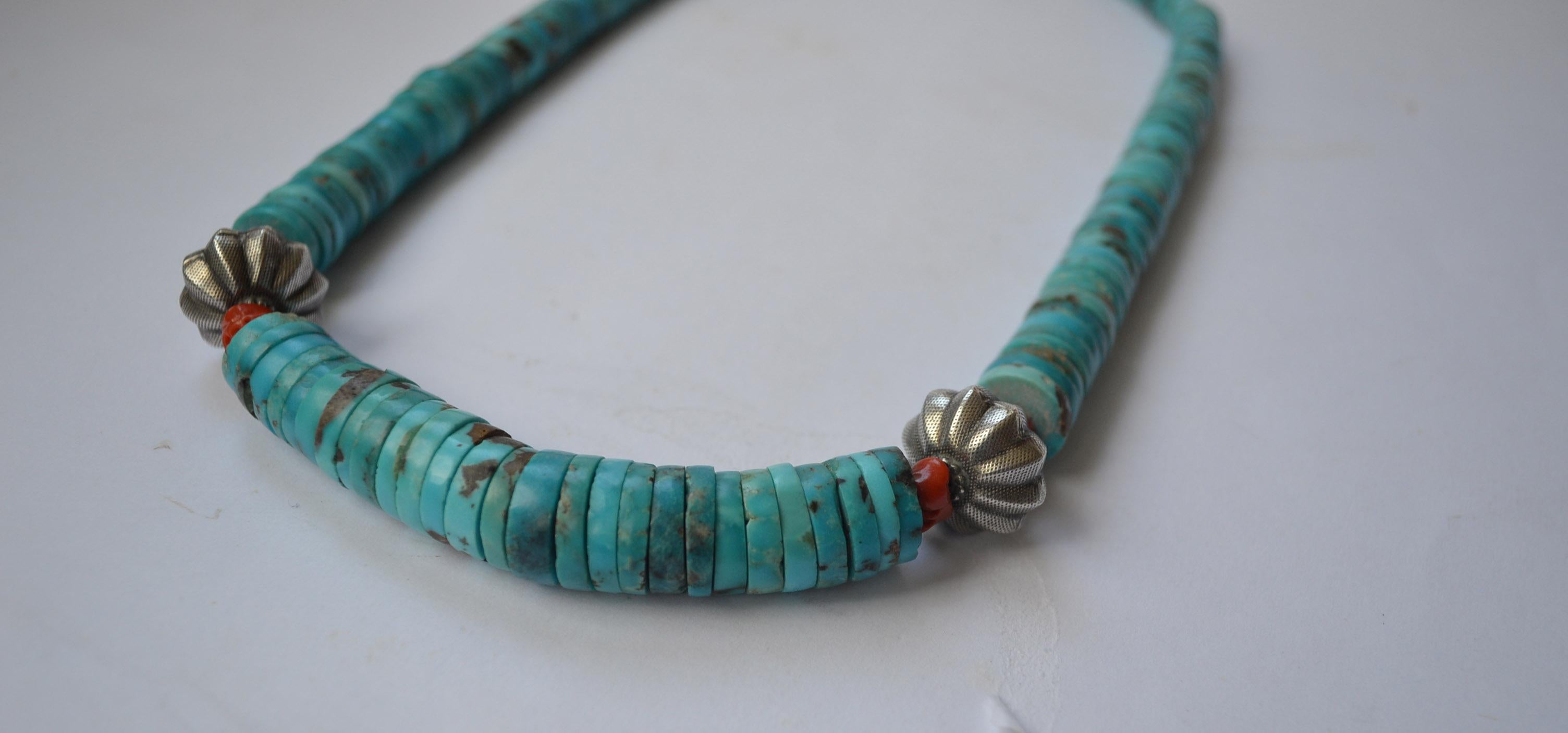 Vintage Native American Style Turquoise Heisi  Necklace In Good Condition In London, GB