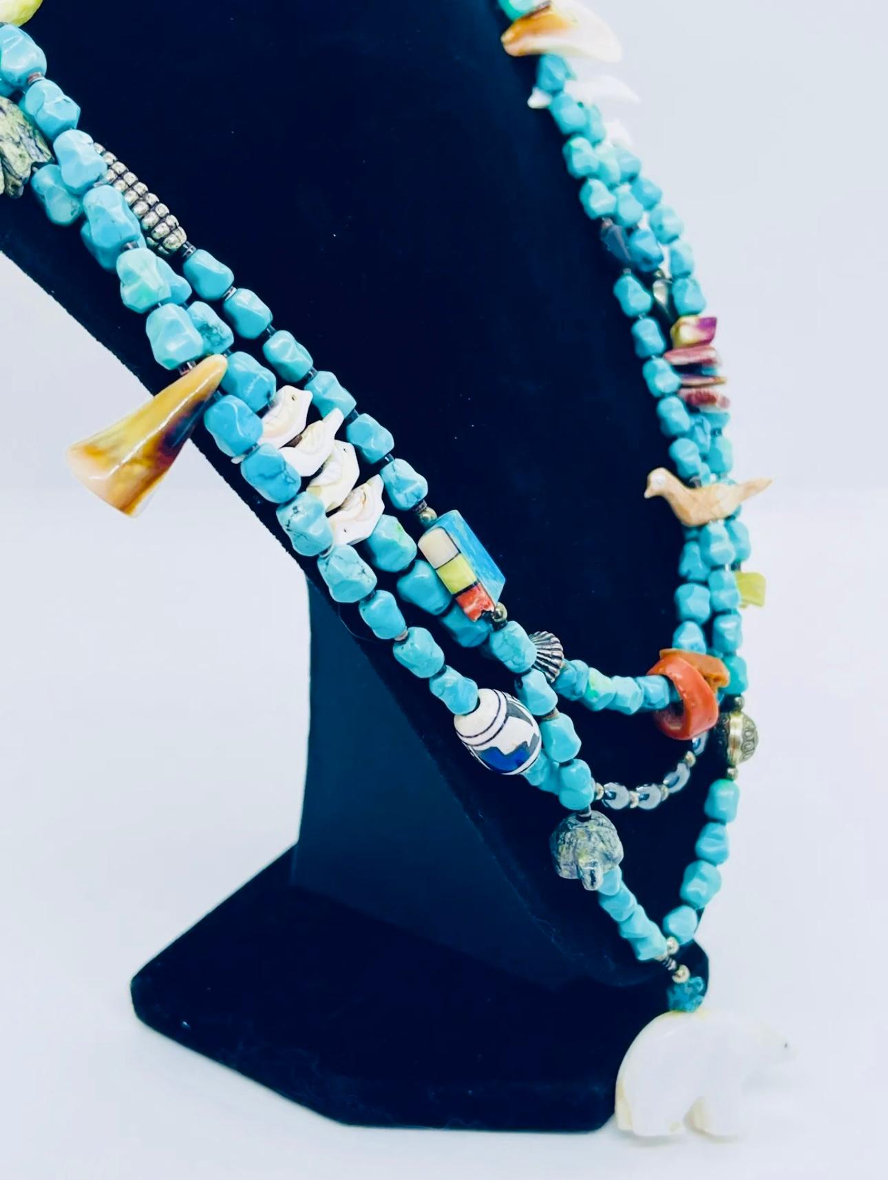 Vintage Santo Domingo Multi Strand Turquoise Treasure Fetish Bead Necklace In Excellent Condition For Sale In Frazier Park, CA