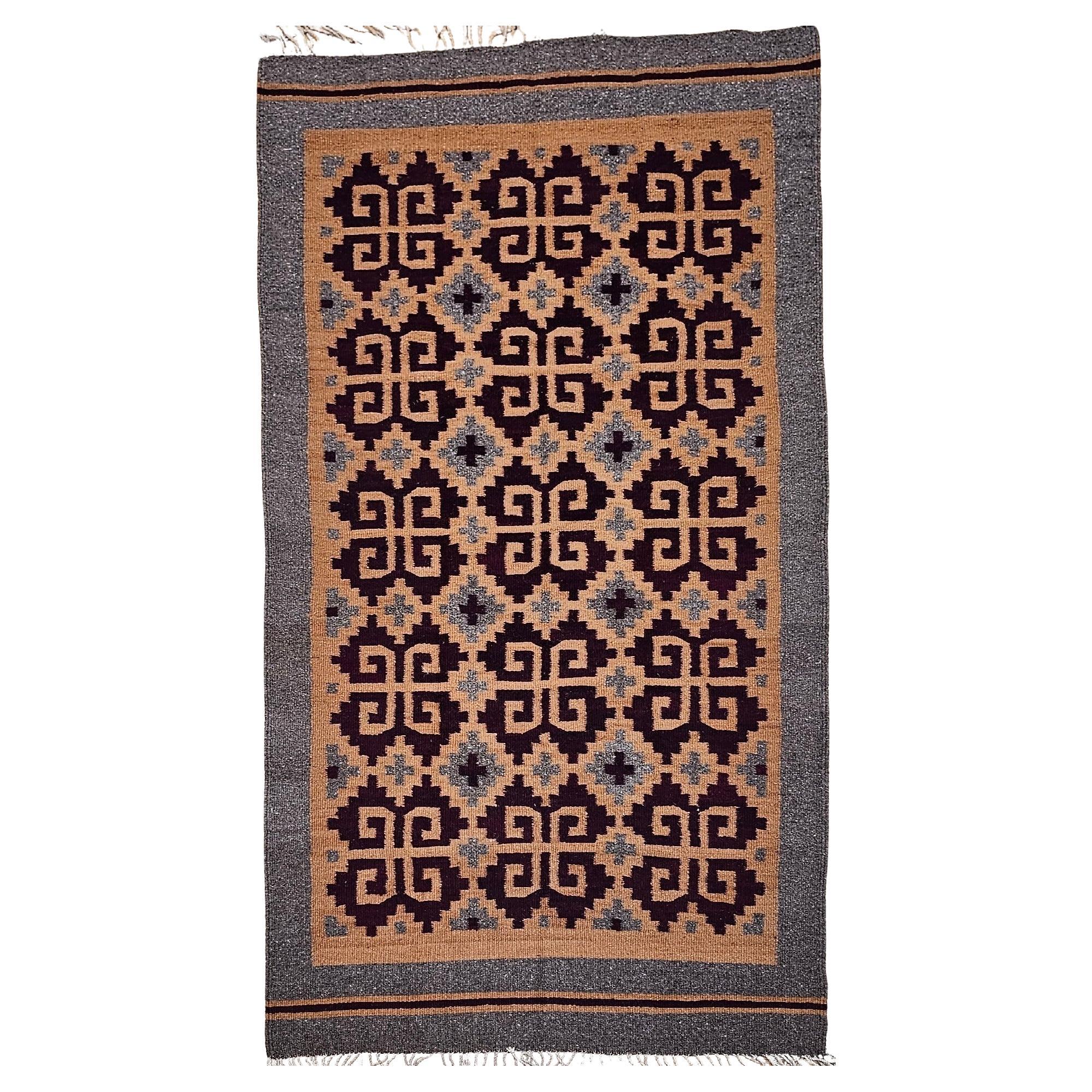 Tapis Navajo vintage à motifs all over en camel, brown et gris