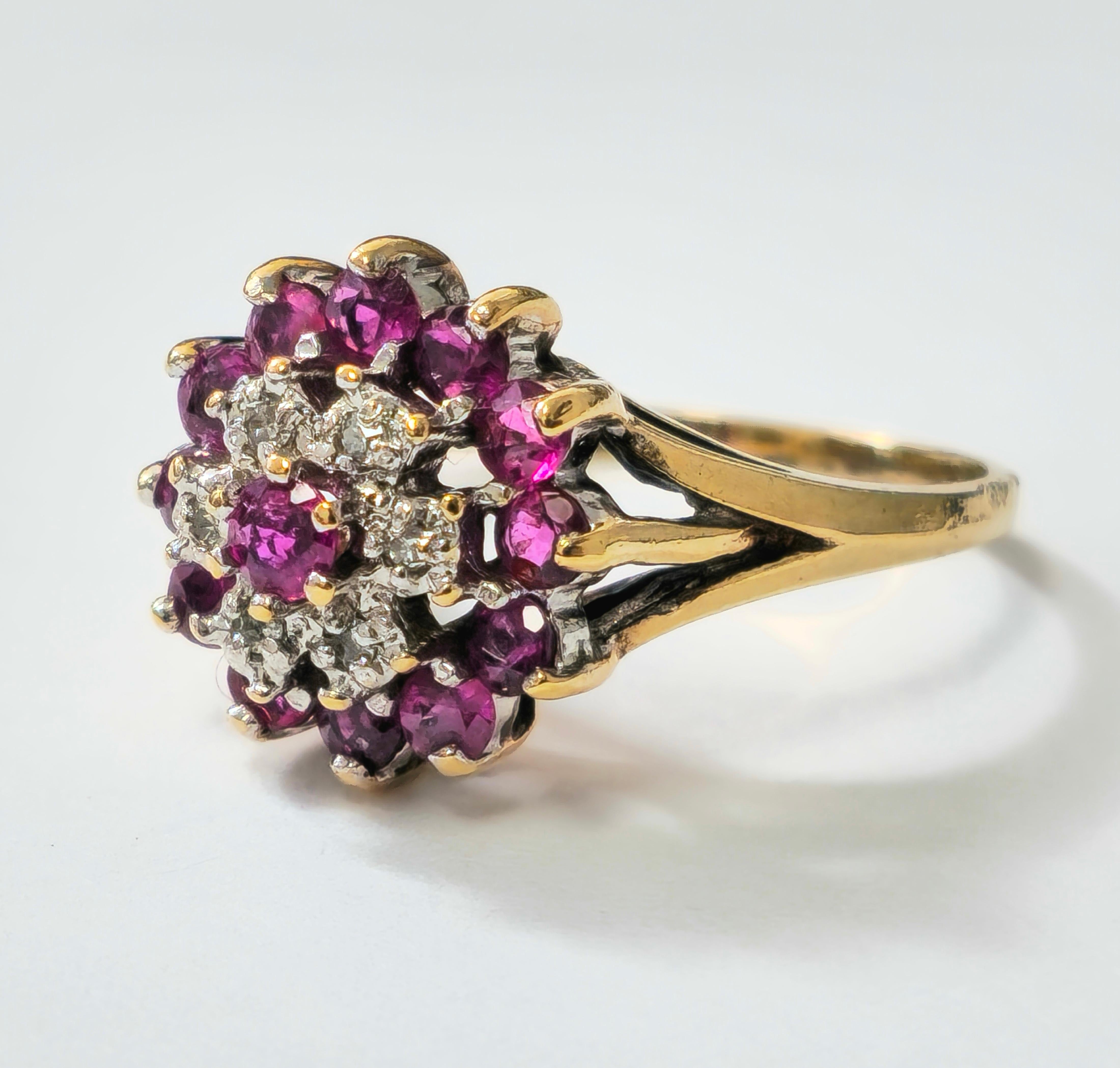Art Deco Vintage Natural 1.20 Carat Ruby & Diamond Cocktail Ring in 14k yellow gold For Sale