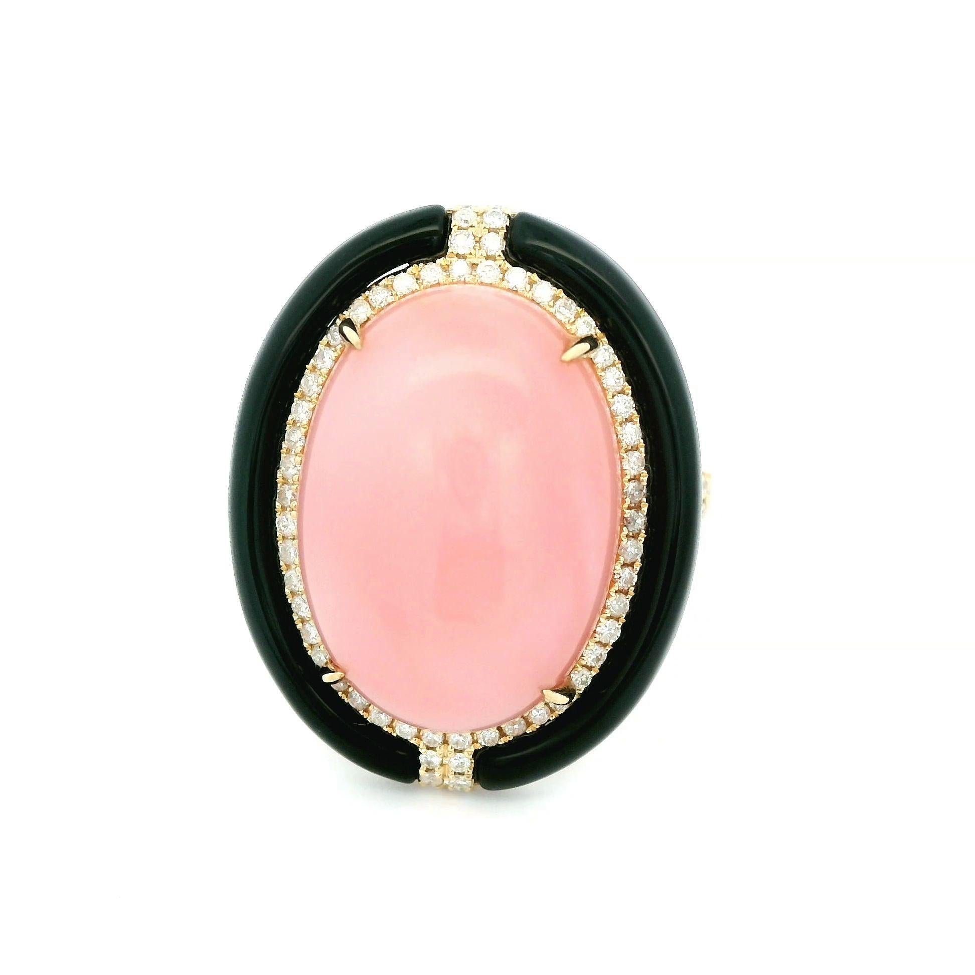 Vintage 8.43ct Pink Opal 2.5ct Onyx Diamond Ring in 14K Solid Gold In New Condition In Hong Kong, HK
