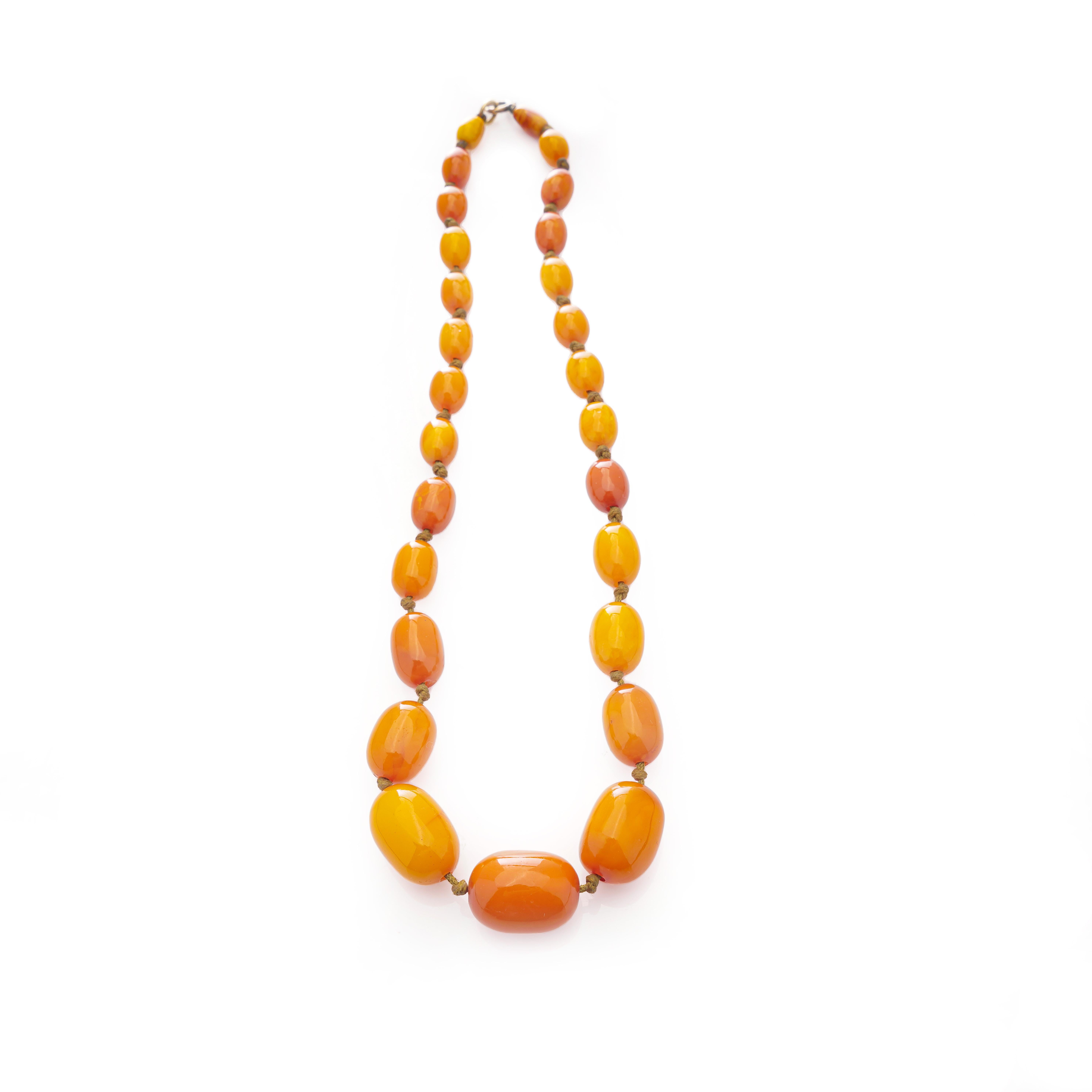 Women's Vintage Natural Baltic Amber bead necklace For Sale