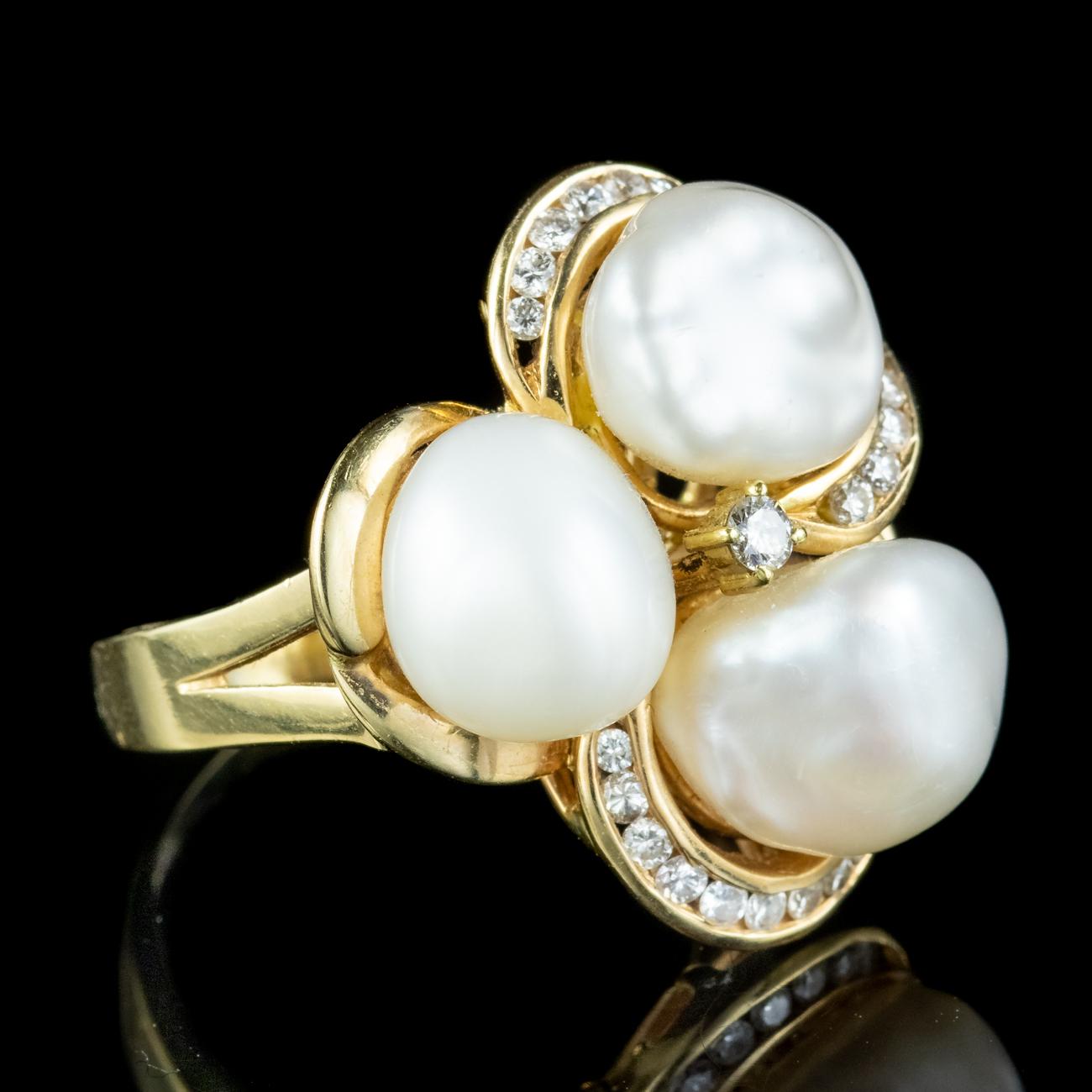 Barocker Perlen-Diamant-Cluster-Ring (Brillantschliff) im Angebot