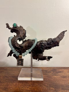 Scultura vintage in legno di radica naturale su base in lucite, stile Coastal Modern
