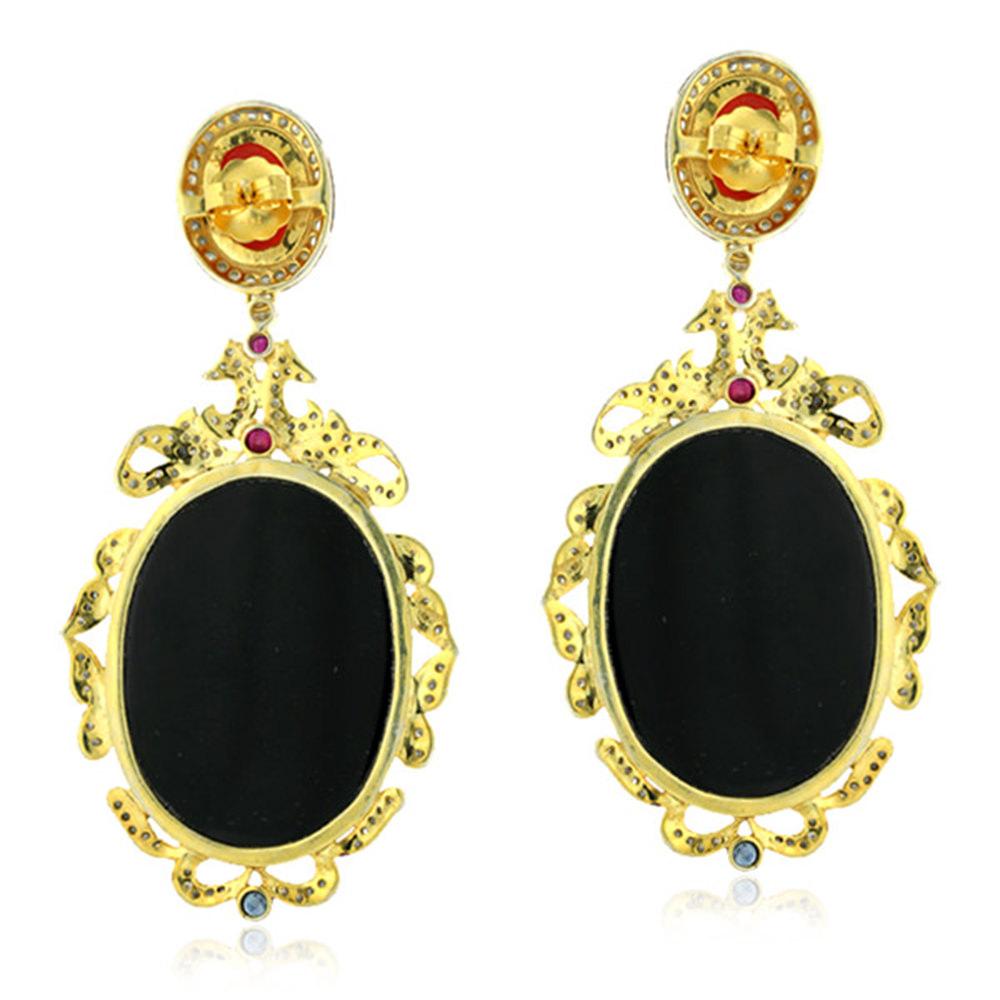 Vintage Natural Cameo Ruby And Diamond Dangle Earrings 18K Gold In New Condition For Sale In Laguna Niguel, CA