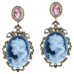 Boucles d'oreilles pendantes en or 18K avec rubis et diamants en camée naturel Vintage