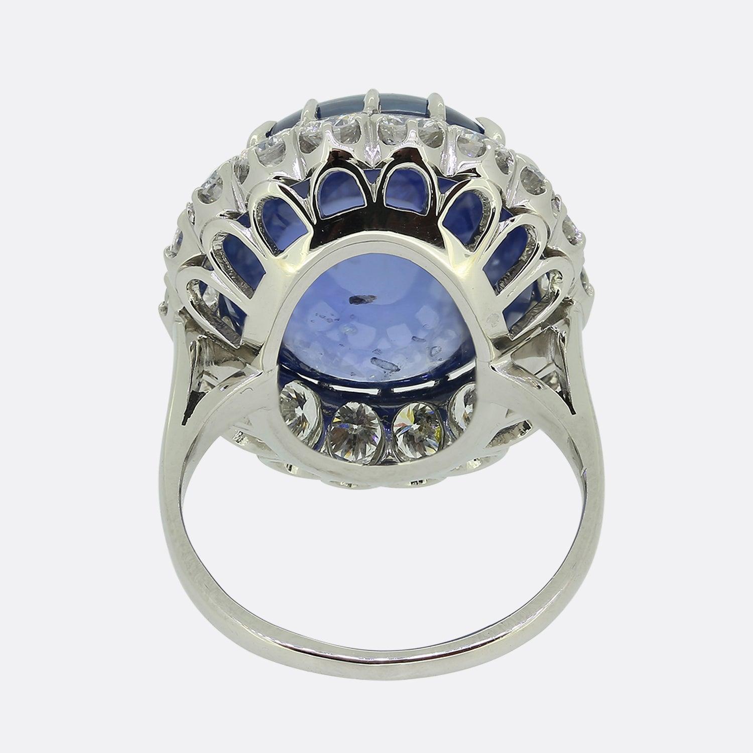 Vintage Natural Ceylon Sapphire and Diamond Cocktail Ring In Good Condition For Sale In London, GB