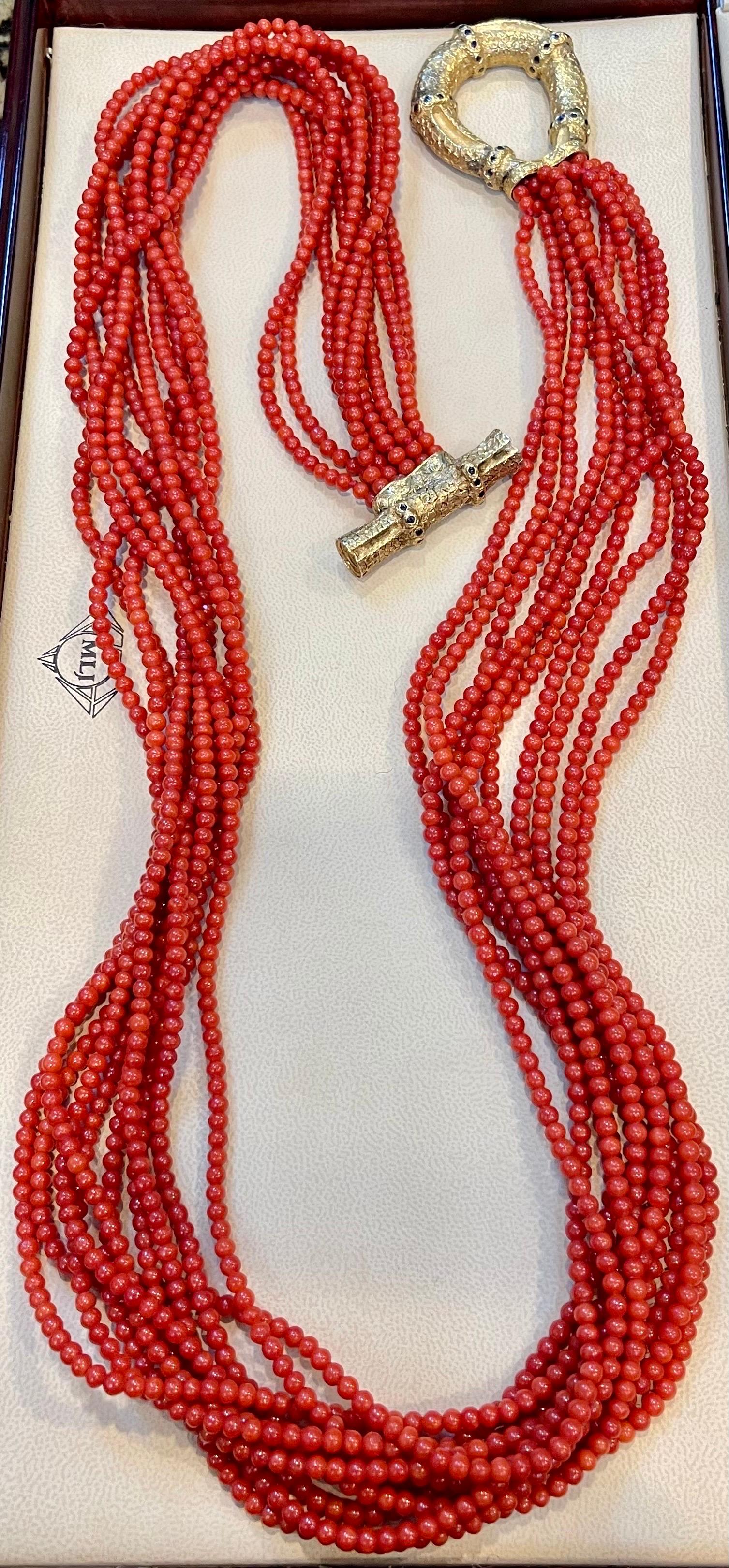 Vintage Natural Coral Multi Layer 10 Strand 920 CT Bead Necklace 18 KY Gold For Sale 10