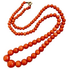 Vintage Natural Coral Graduated Bead Necklace