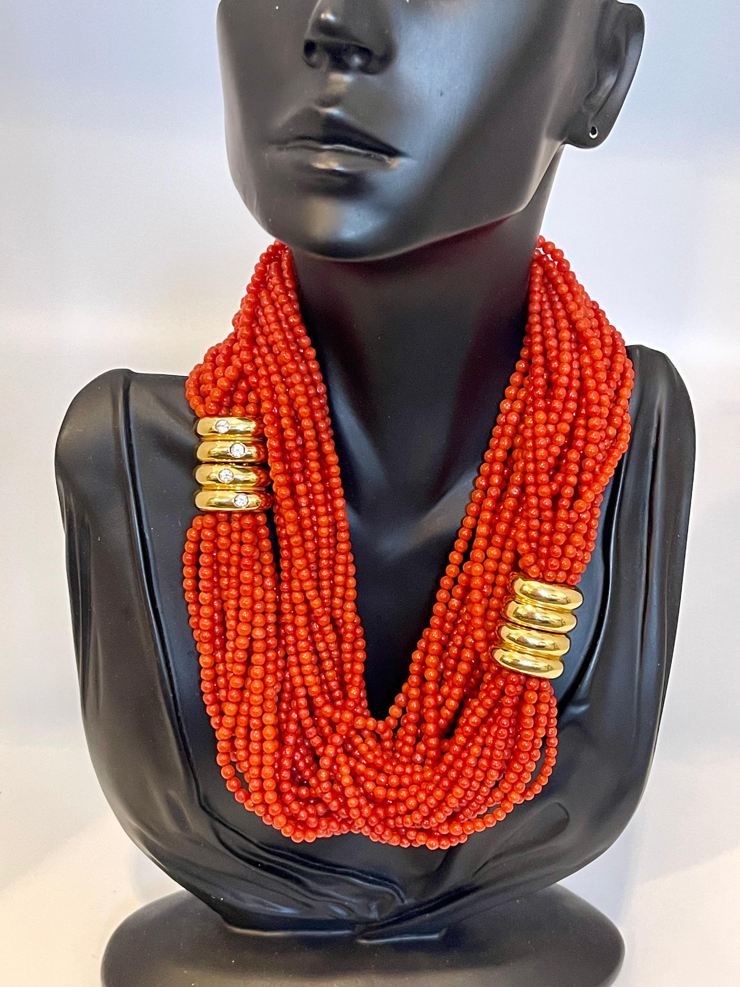 Vintage zwei Halsketten, natürliche Koralle, mehrreihige Perlen, 16 Stränge 18 KY Gold im Angebot 7