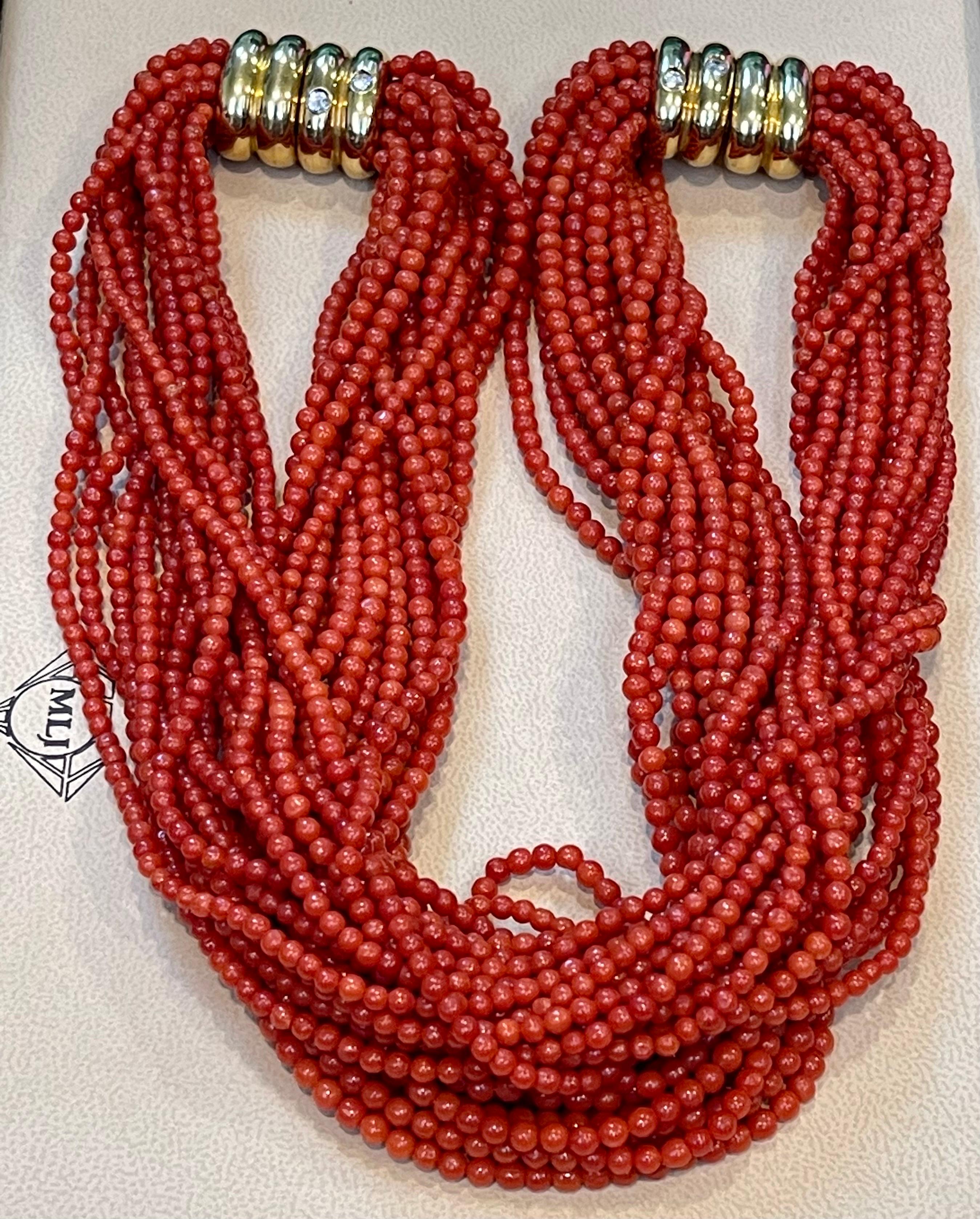 Vintage zwei Halsketten, natürliche Koralle, mehrreihige Perlen, 16 Stränge 18 KY Gold im Angebot 12