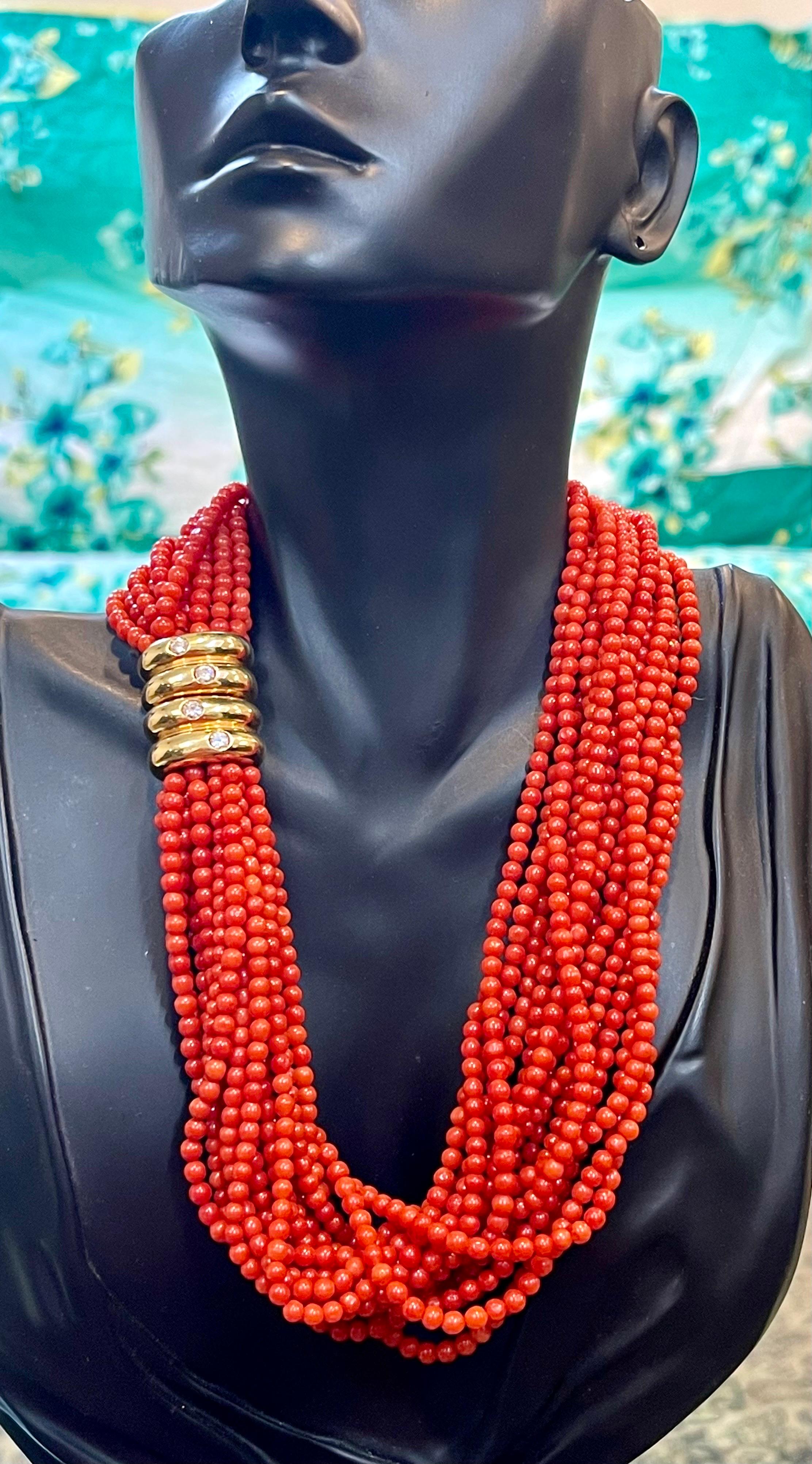 Vintage zwei Halsketten, natürliche Koralle, mehrreihige Perlen, 16 Stränge 18 KY Gold im Angebot 6