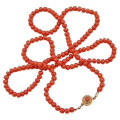 Vintage Natural Coral Single-Strand Long Beaded Necklace