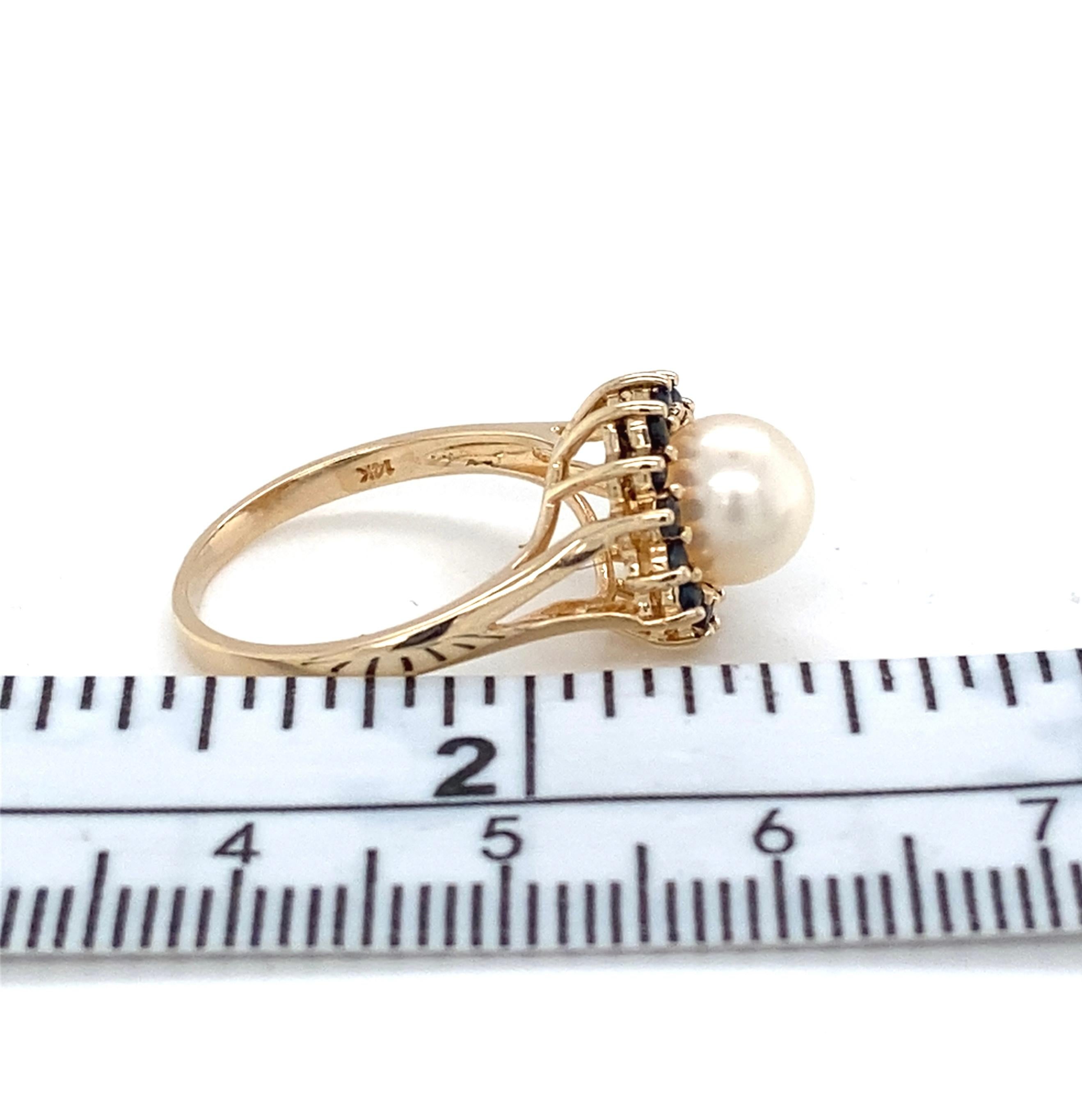 Bague vintage style halo en or jaune, perle de culture naturelle et saphir en vente 2