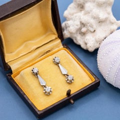 Vintage natural diamond earrings - Dangling cathedral set diamond studs