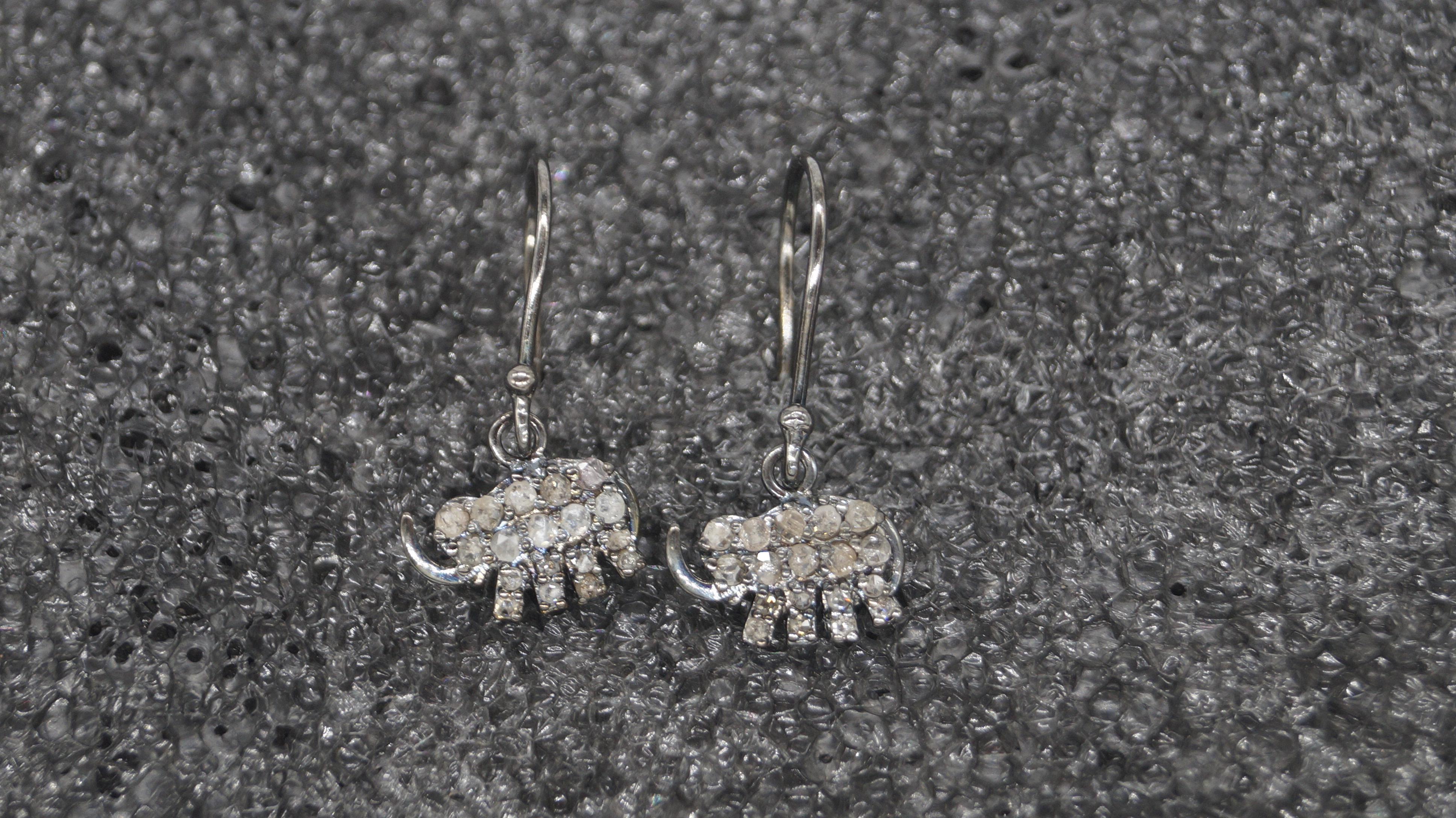 Vintage Natural diamonds elephant sterling silver wire post dangler earrings For Sale 1