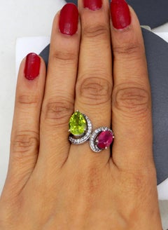 Vintage Natural diamonds ruby peridot sterling silver wedding engagement ring
