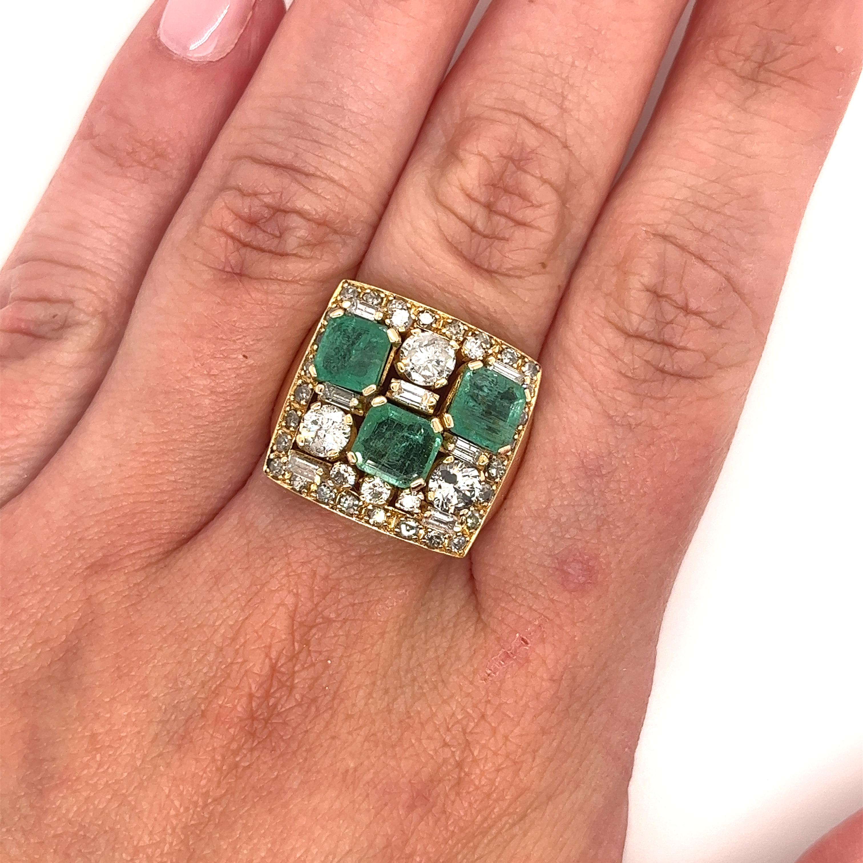 Vintage natürlichen Smaragd & Diamant-Ohrring und Ring-Schmuck-Set in 18K Gold im Angebot 2