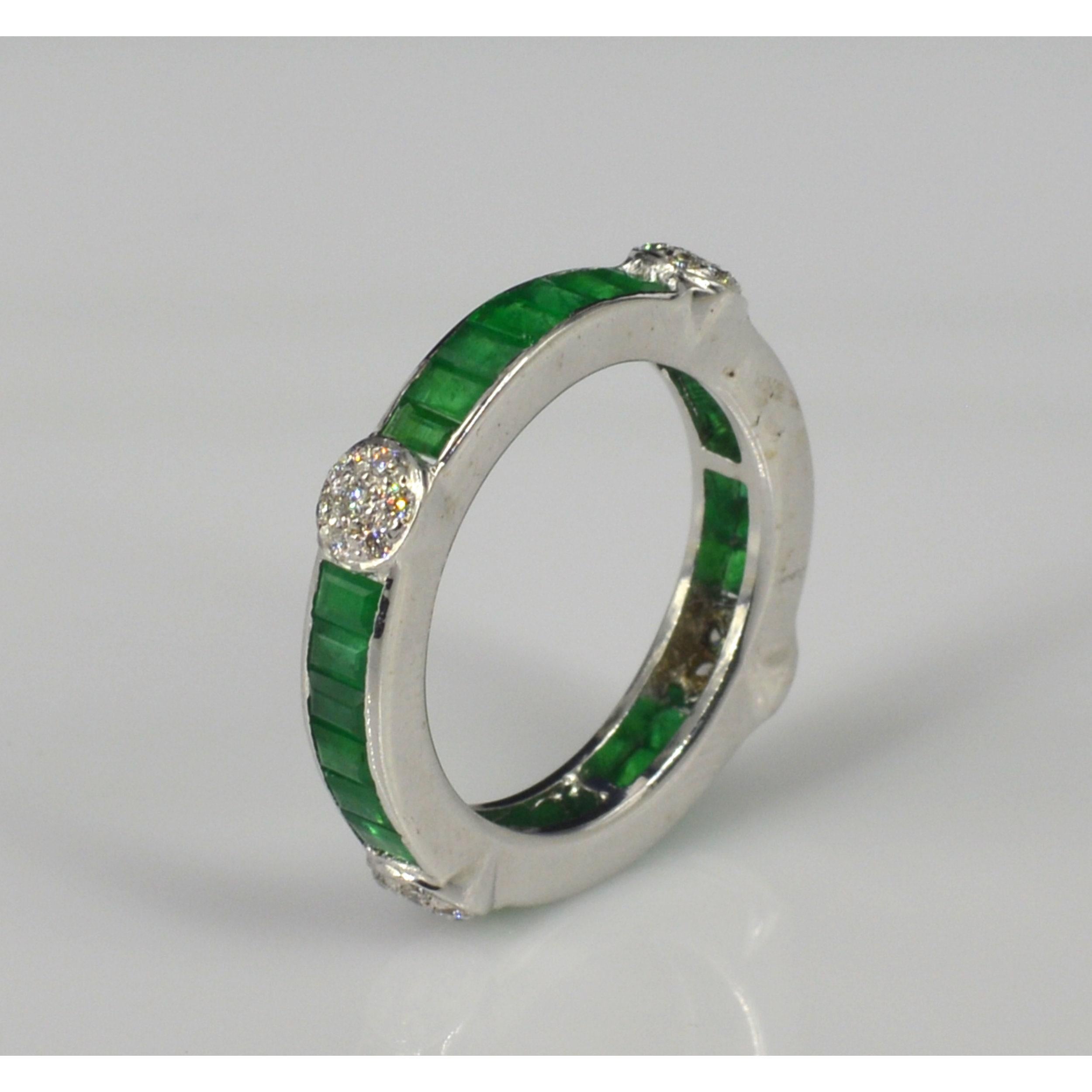 Im Angebot: Vintage Natürlicher Smaragd-Diamant-Hochzeitsring, Art Deco-Smaragd-Brautring () 4
