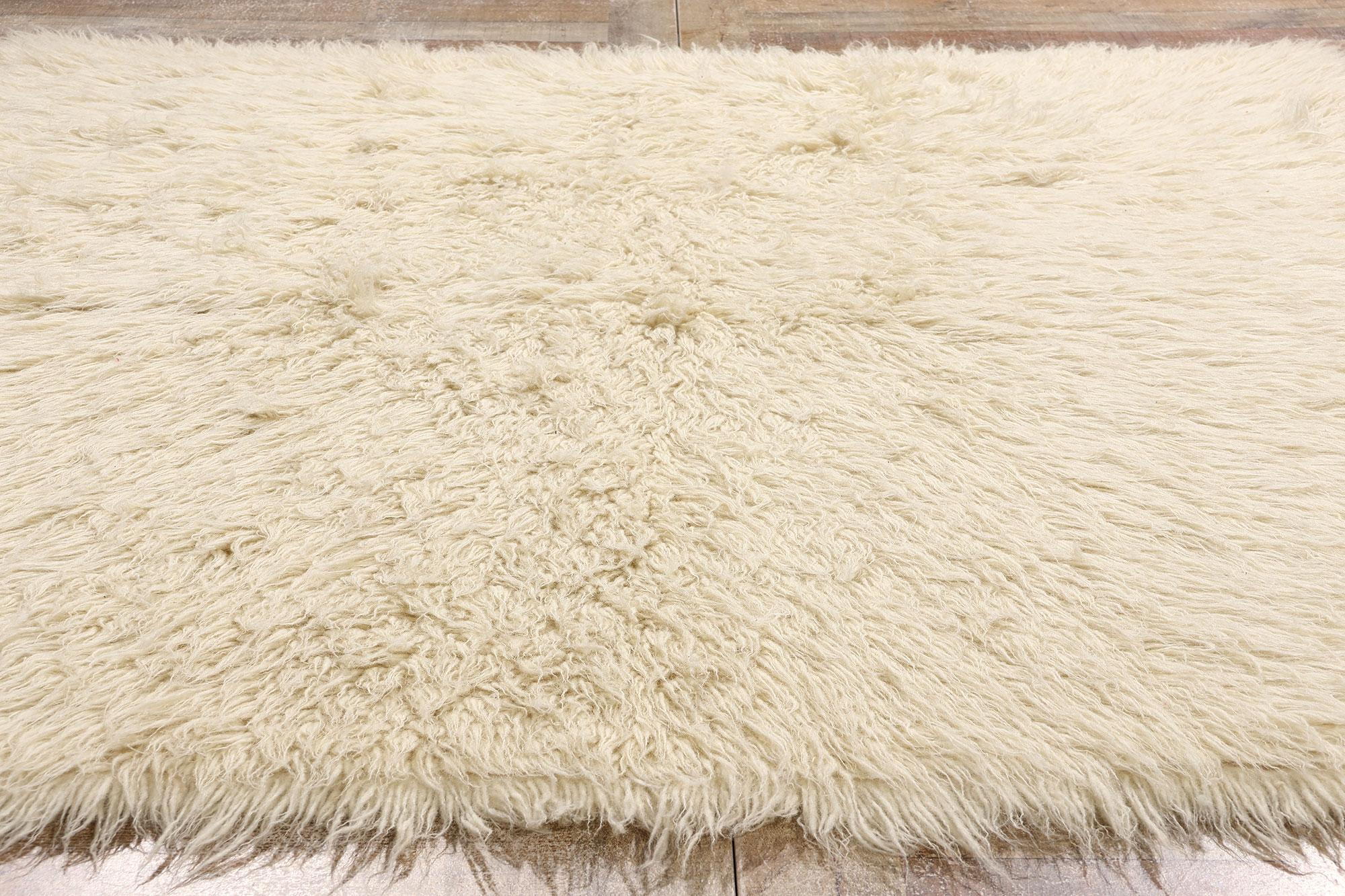 Vintage Natural Greek Flokati Rug with Mid-Century Modern Style For Sale 2