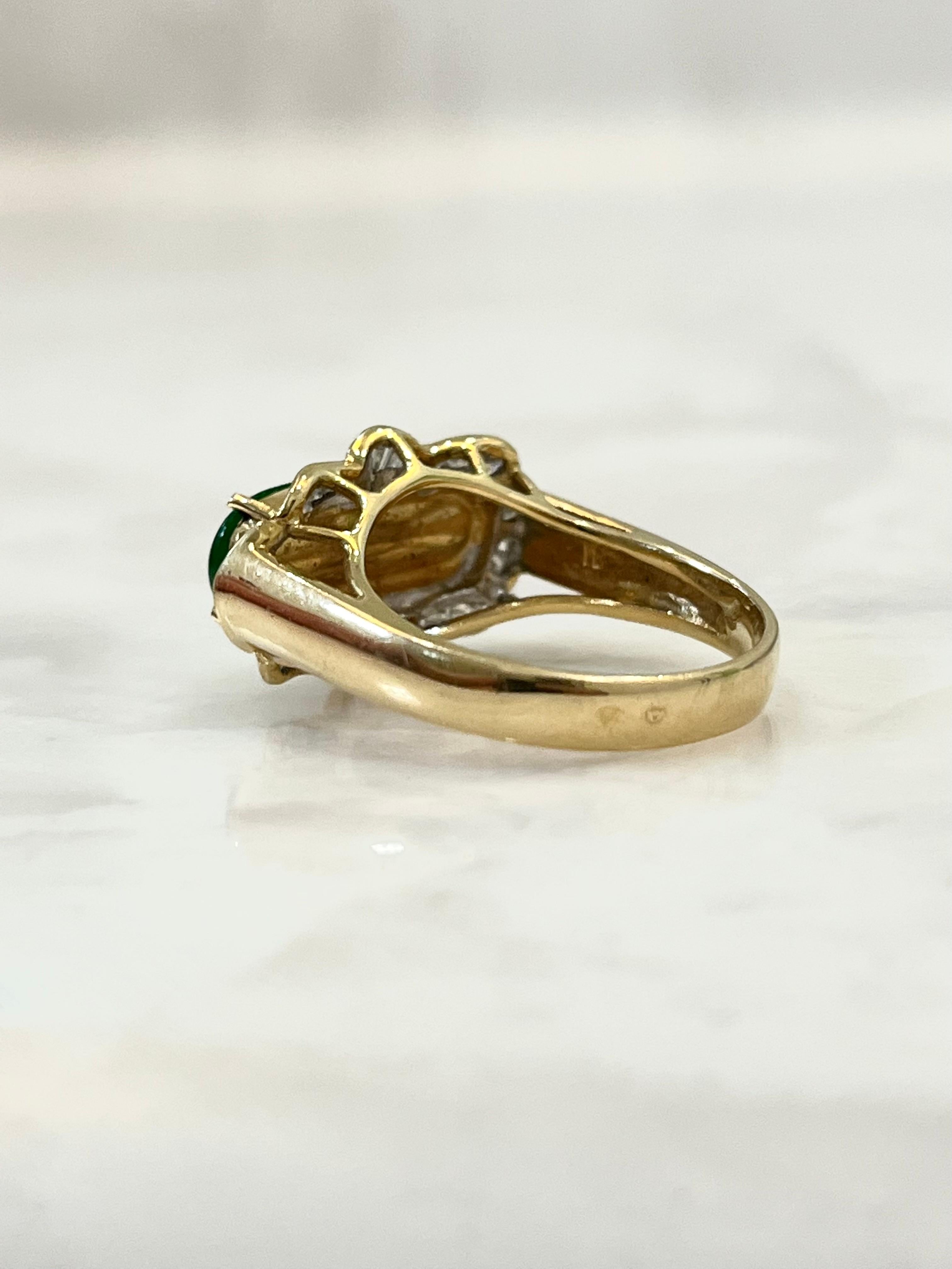 Modern Vintage Natural Jade Ring with Diamonds in 18k Solid Gold Ring Setting For Sale