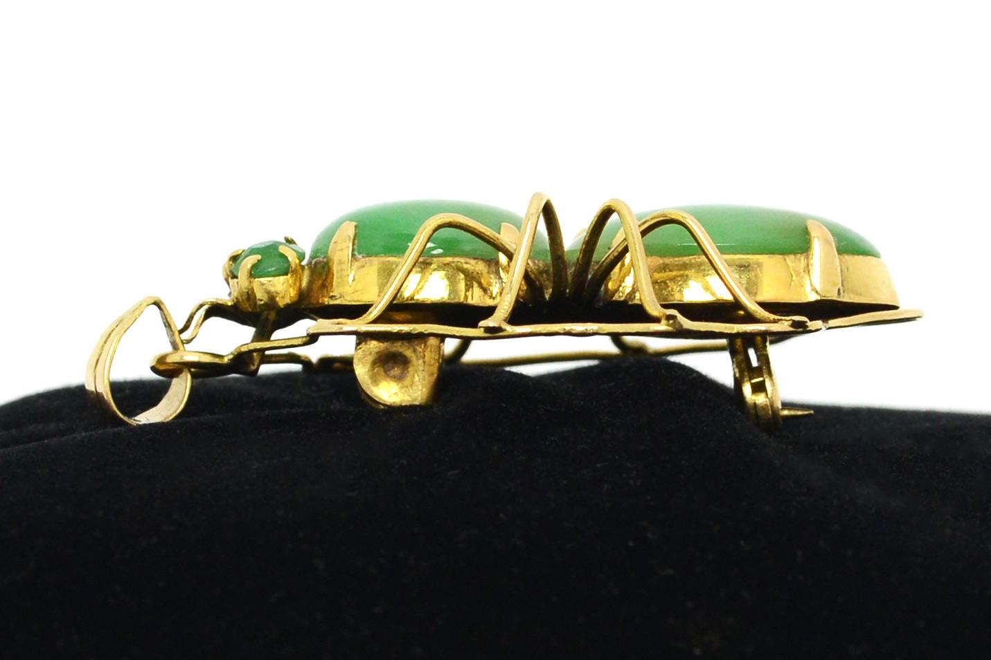 Vintage Natural Jade Spider Pin Pendant Necklace In Good Condition For Sale In Santa Barbara, CA