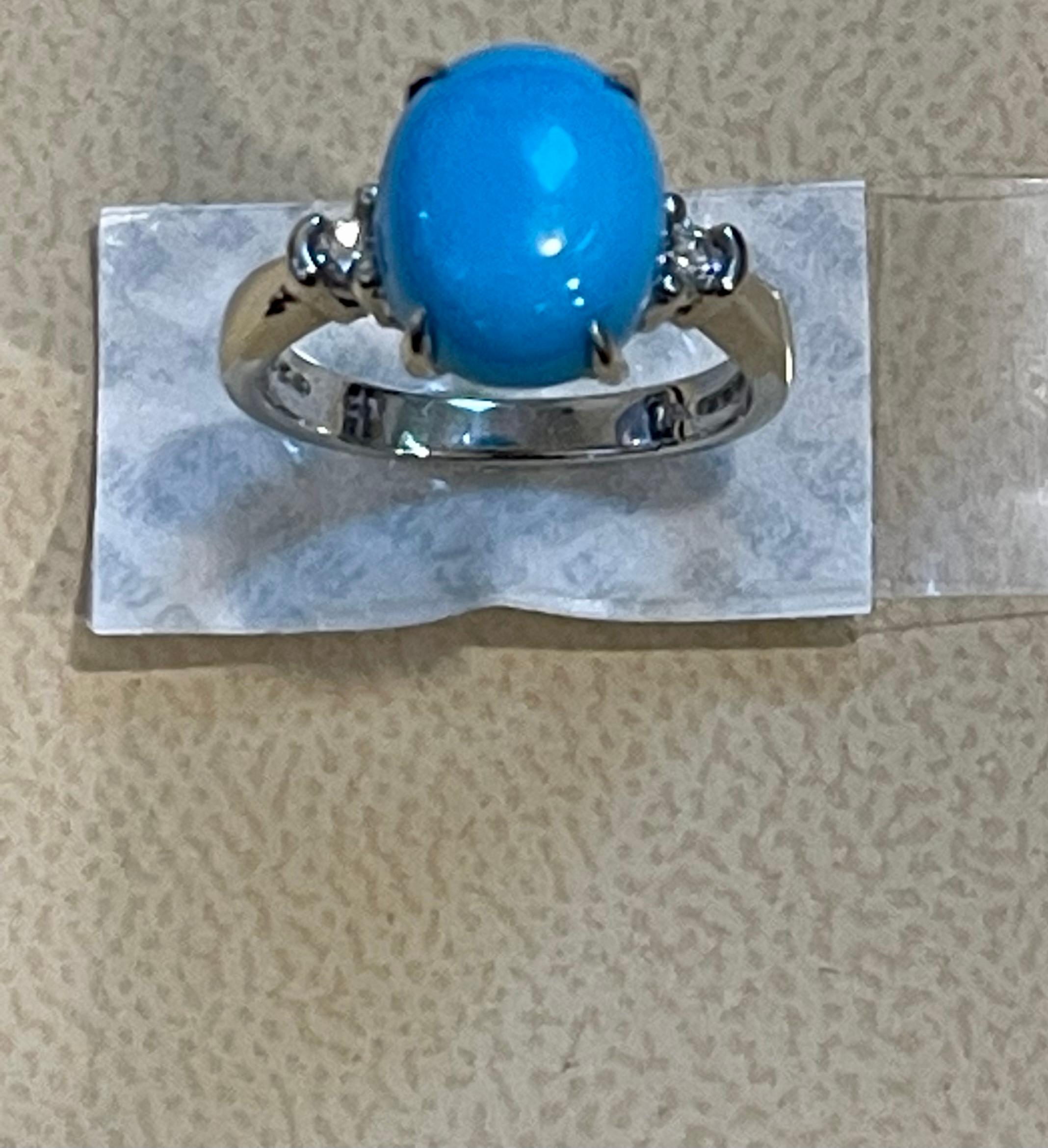 Vintage Natural Oval Sleeping Beauty Turquoise Ring With Diamonds, 18 Kt W Gold In Excellent Condition In New York, NY