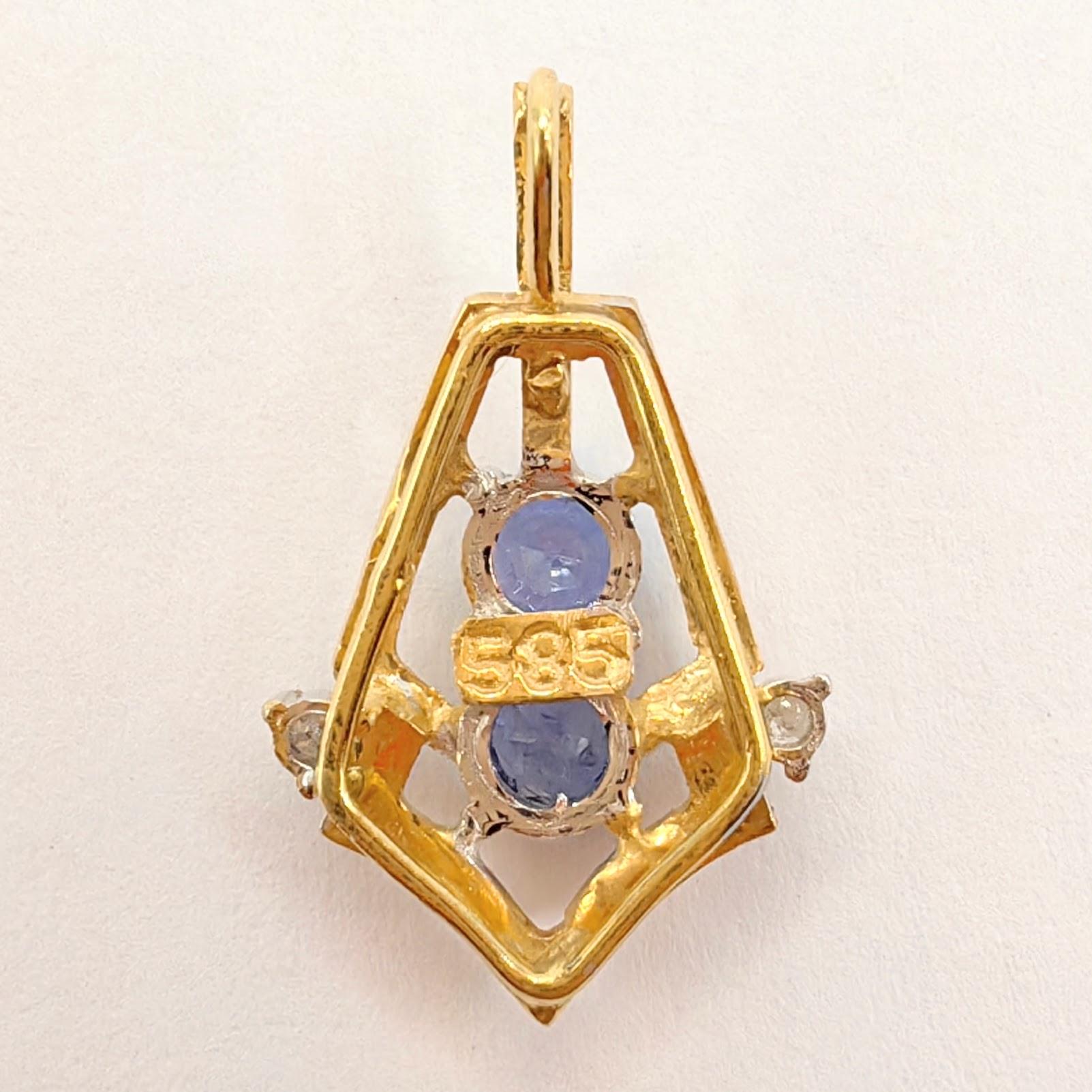 Contemporary Vintage Natural Pastel Blue Sapphire Diamond Necklace Pendant in 14K Yellow Gold For Sale