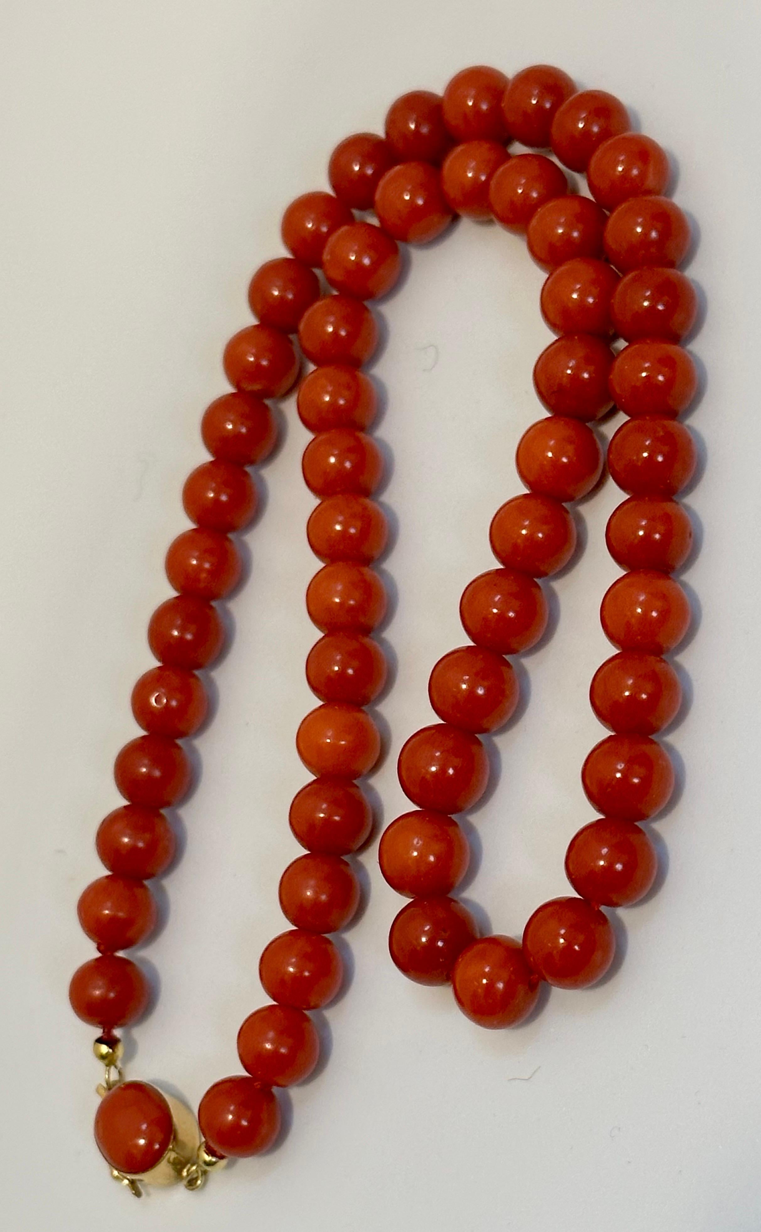 Women's Vintage Natural Red Coral Strand Bead Necklace 18 KY Gold, Estate Fine Jewelry