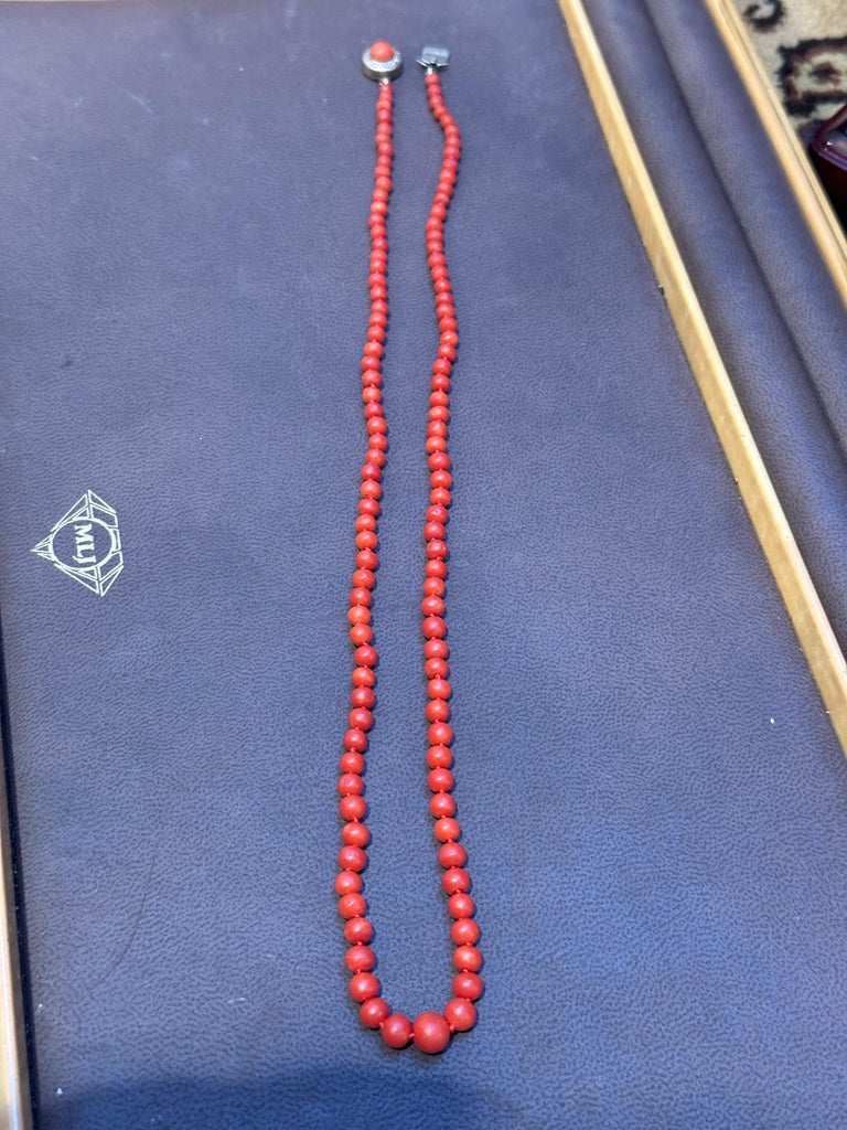 Pendentif Vintage Corail Rouge Naturel - Perles De Corail, Monture Laiton - Bijou Fait Main Umaiza Gems