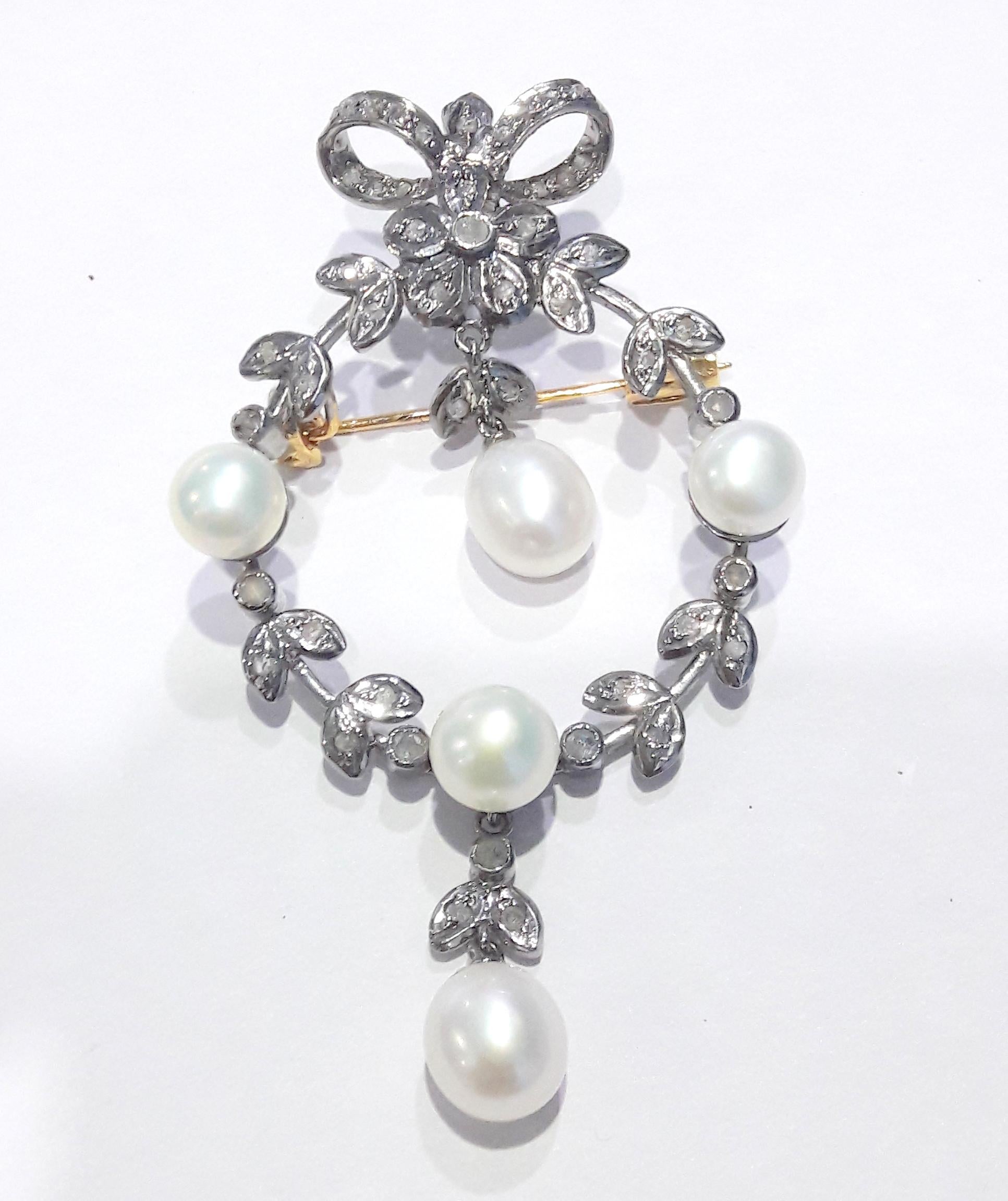 Vintage natural rose cut diamonds real pearl bow brooch with 18K gold plating In New Condition For Sale In Delhi, DL