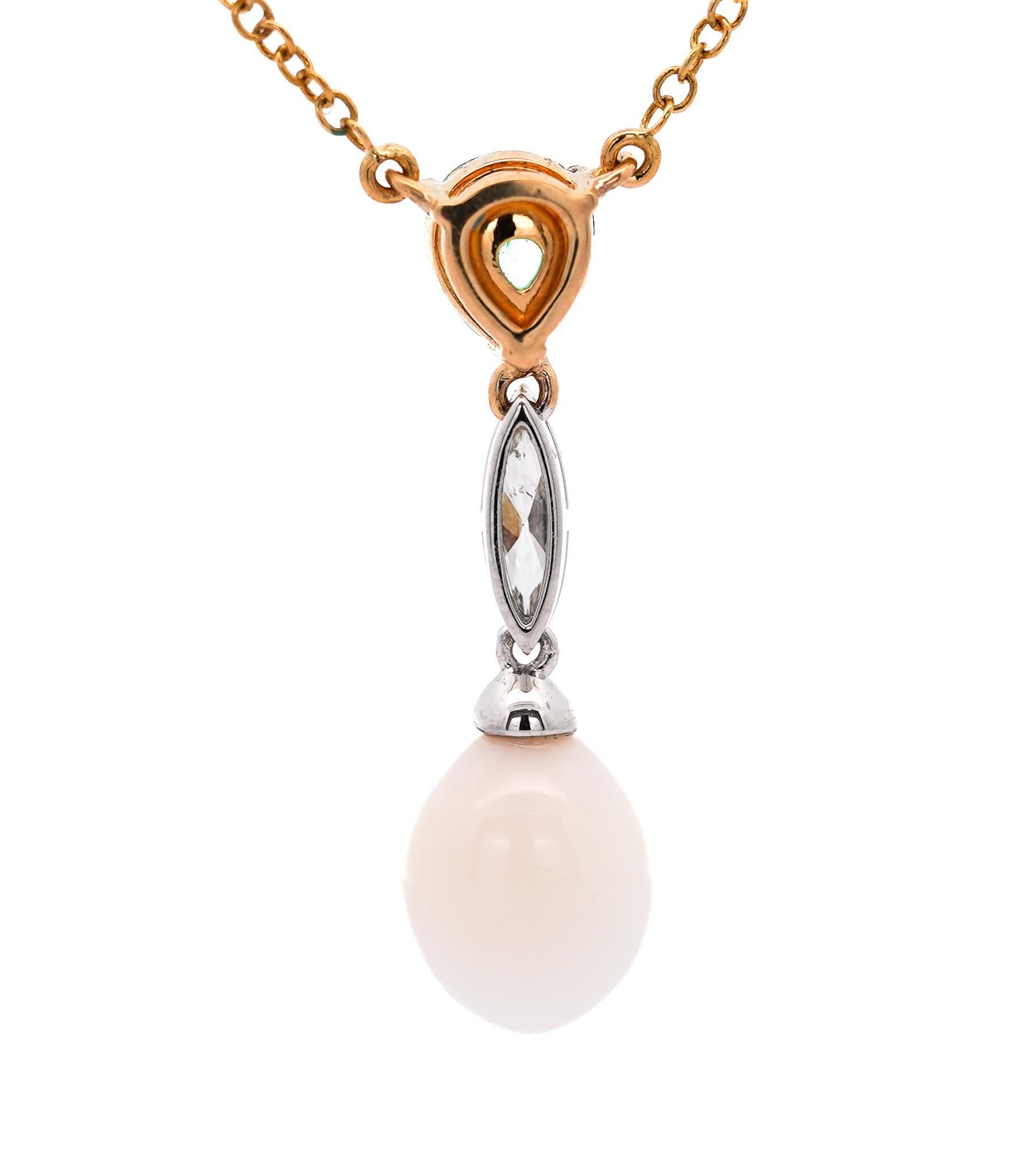 Oval Cut Vintage Natural Saltwater Conch Pearl & Emerald Drop 18K Gold Pendant Necklace For Sale