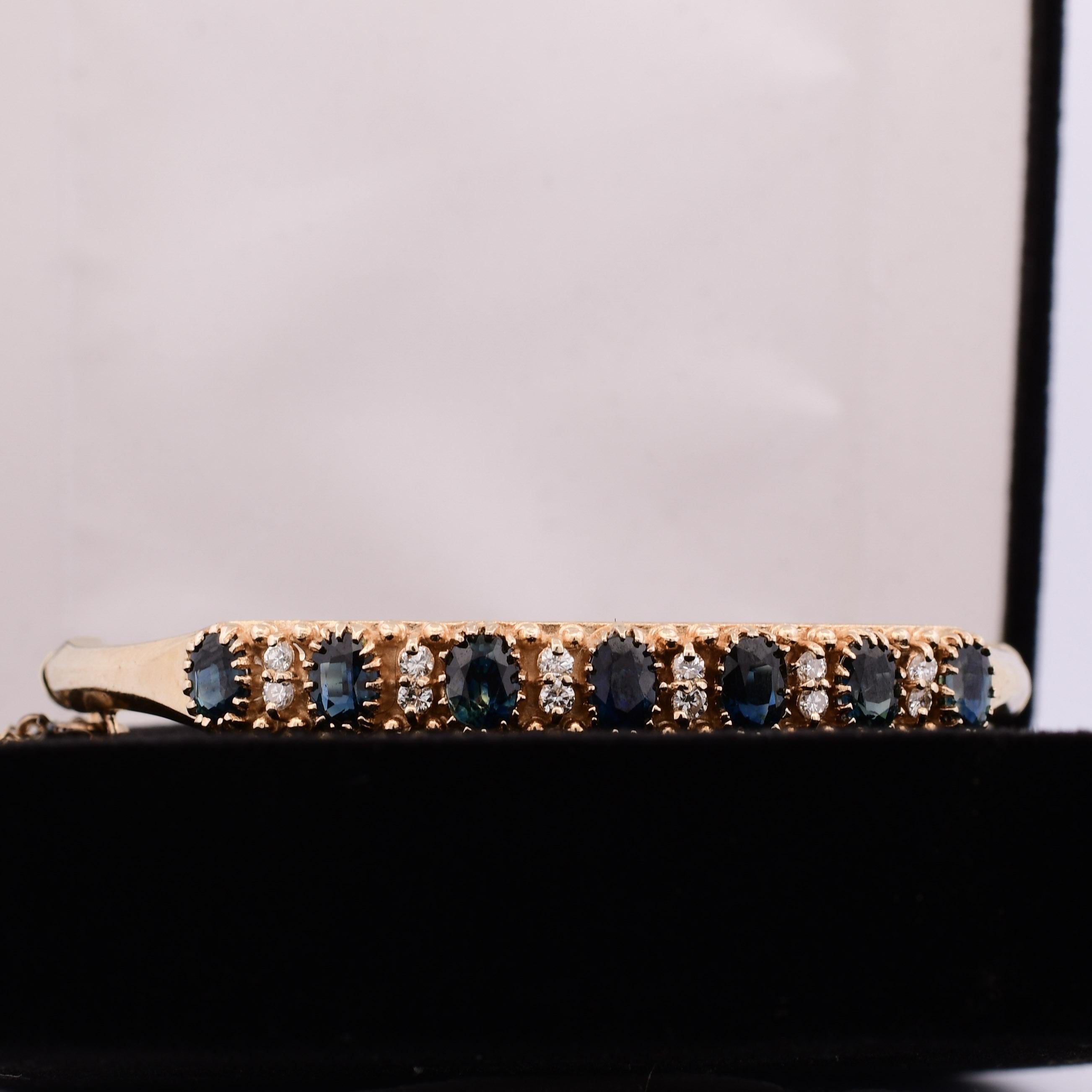 Oval Cut Vintage Natural Sapphire and Diamond Hinged Bangel Bracelet