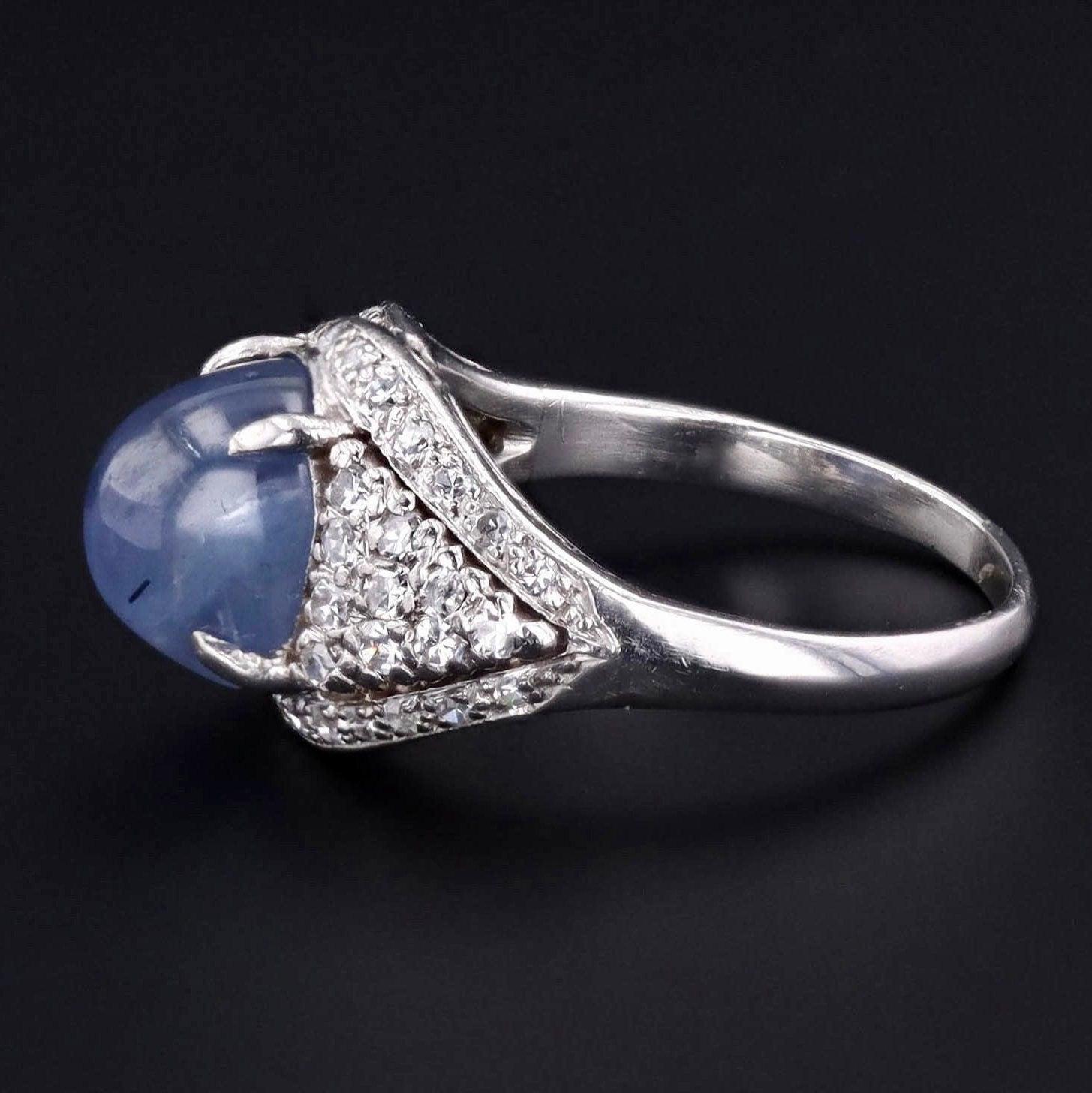 Vintage Natural Star Sapphire and Diamond Ring of Platinum In Good Condition For Sale In Lewisburg, PA