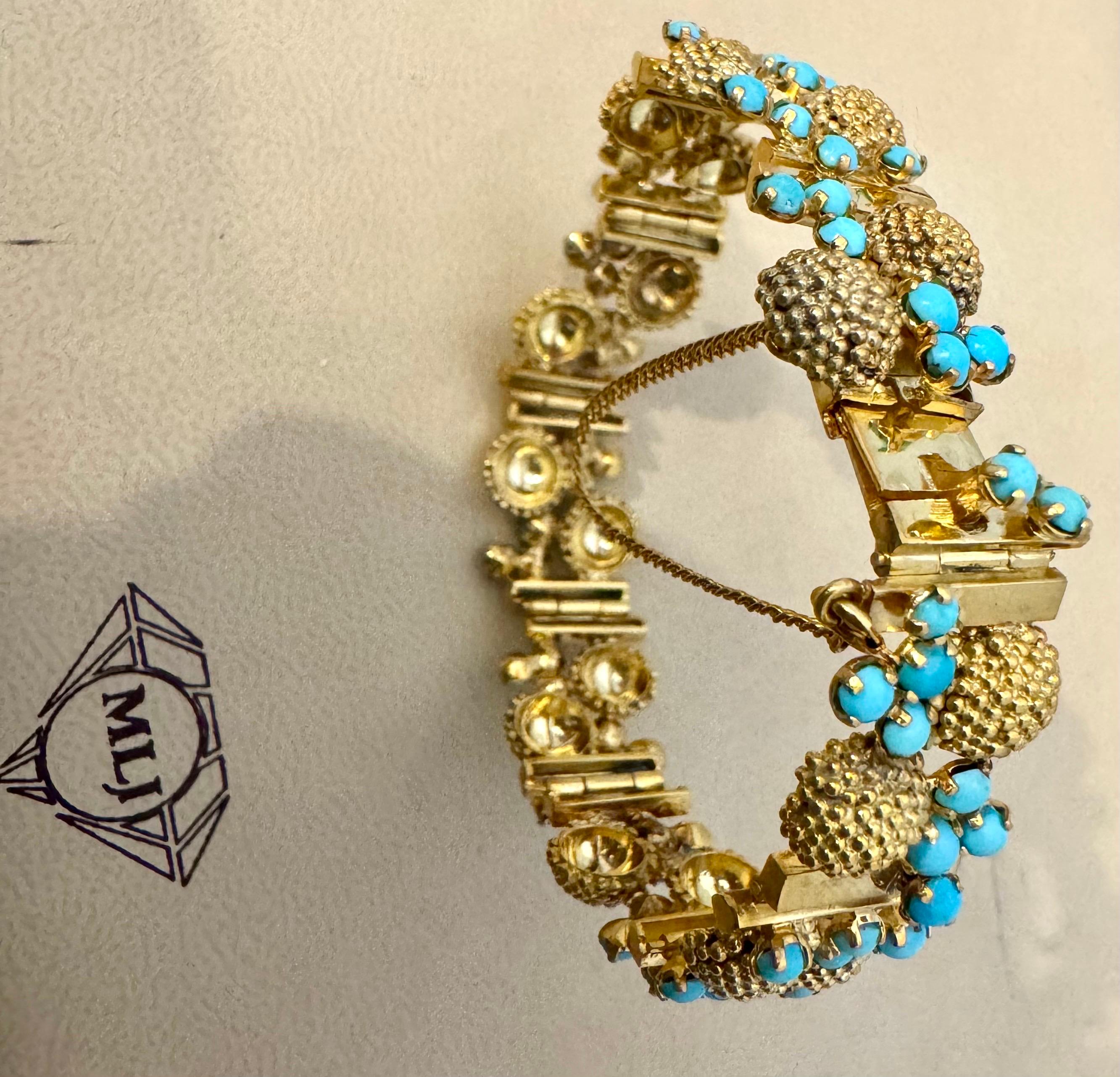 Round Cut Vintage Natural Turquoise  Bangle /Bracelet in 14 Kt Yellow Gold 39.4 Grams For Sale