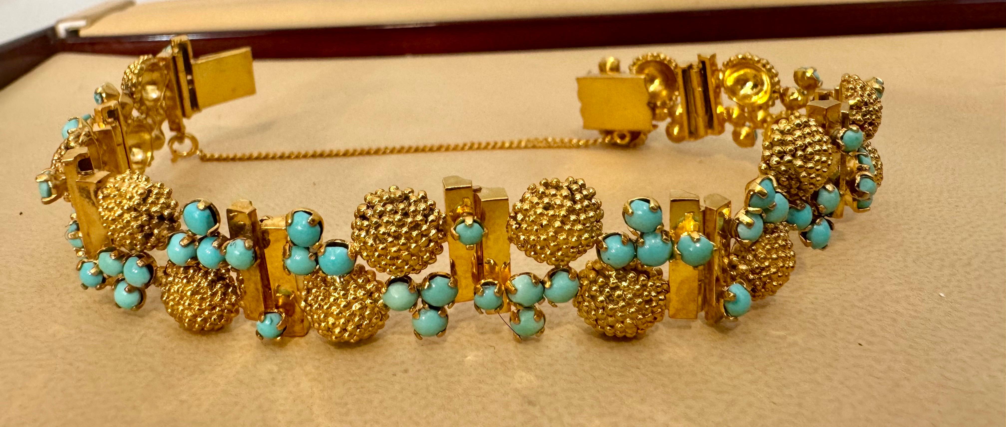 Vintage Natural Turquoise  Bangle /Bracelet in 14 Kt Yellow Gold 39.4 Grams For Sale 4