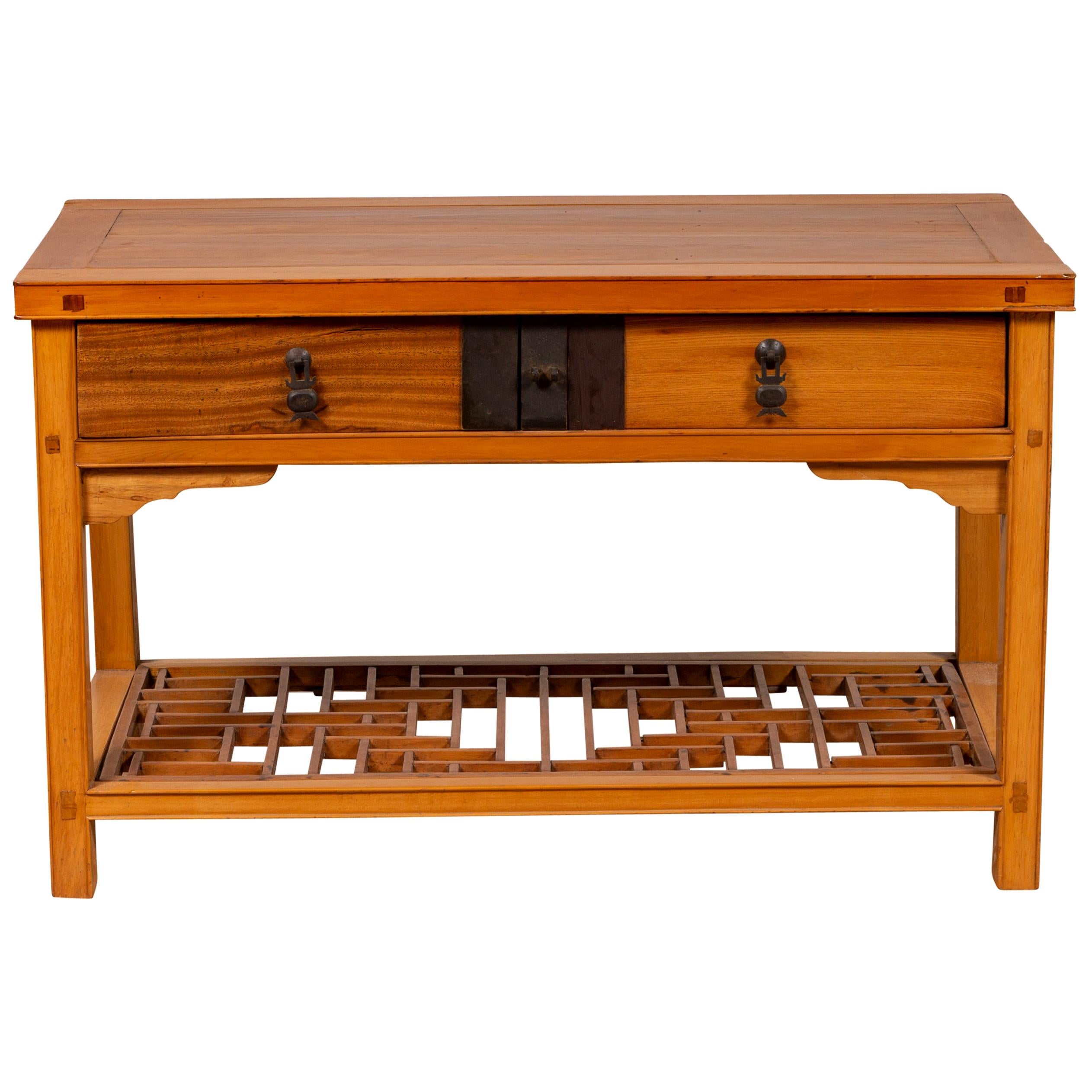 Mesa auxiliar vintage de madera natural con dos cajones y estante de hielo craquelado