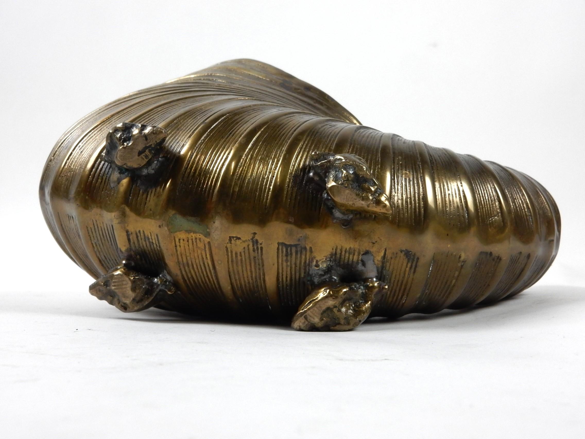 Vintage Nautical Brass Conch Shell Vase Bowl In Good Condition For Sale In Las Vegas, NV