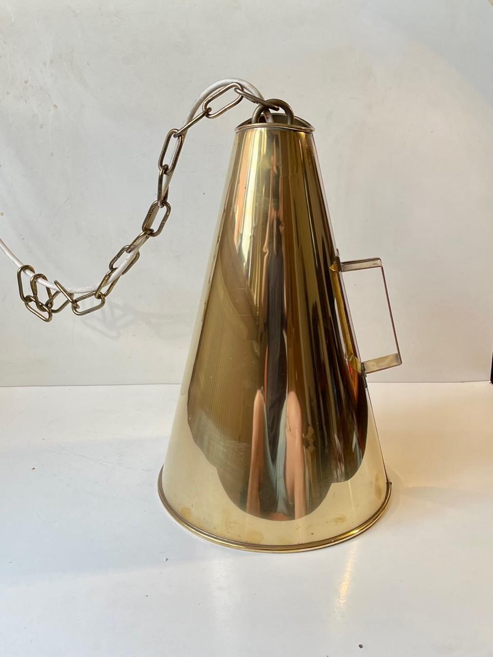 Vintage Nautical Brass Megaphone Pendant Lamp, 1970s In Good Condition For Sale In Esbjerg, DK