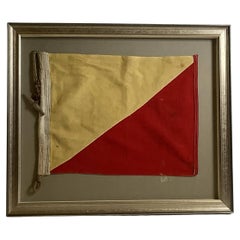 Nautische Signal-Flagge in Schattenbox-Rahmen, Vintage