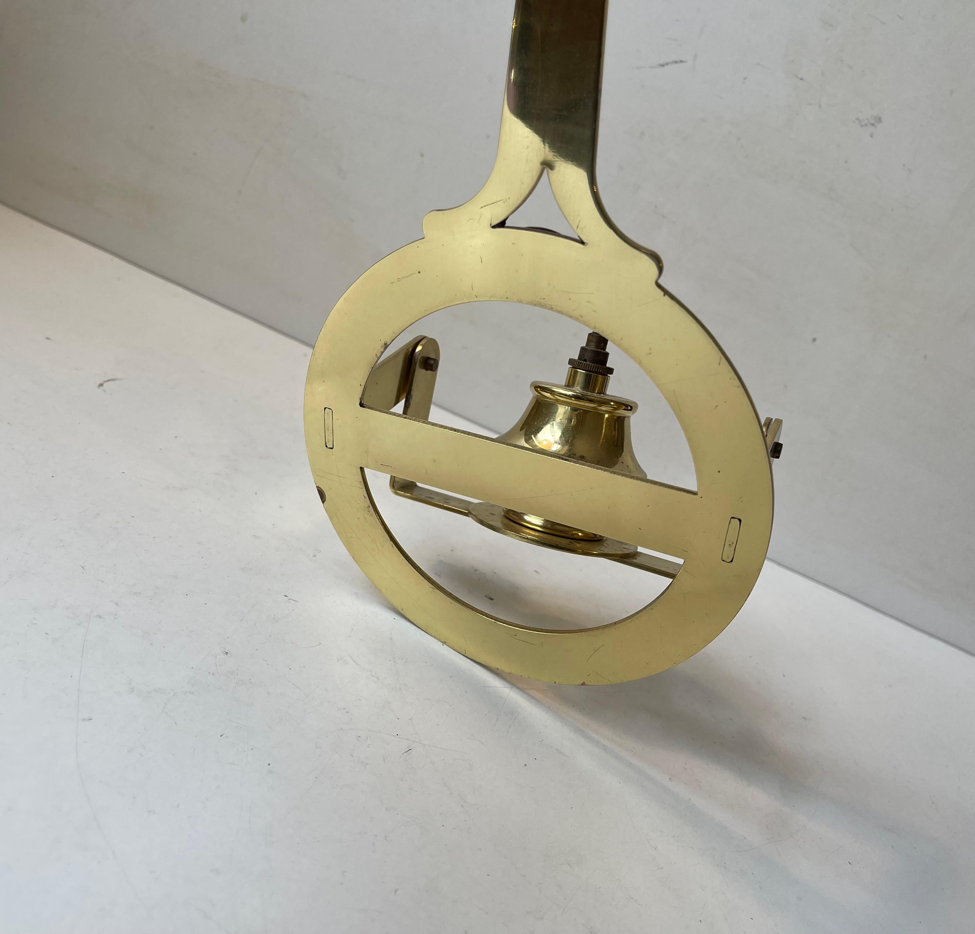 Nautische Wand Hung Öllampe aus Messing von G. V. Harnish, Dänemark, Vintage im Angebot 2