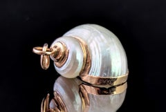 Vintage Nautilus shell pendant, 9k gold