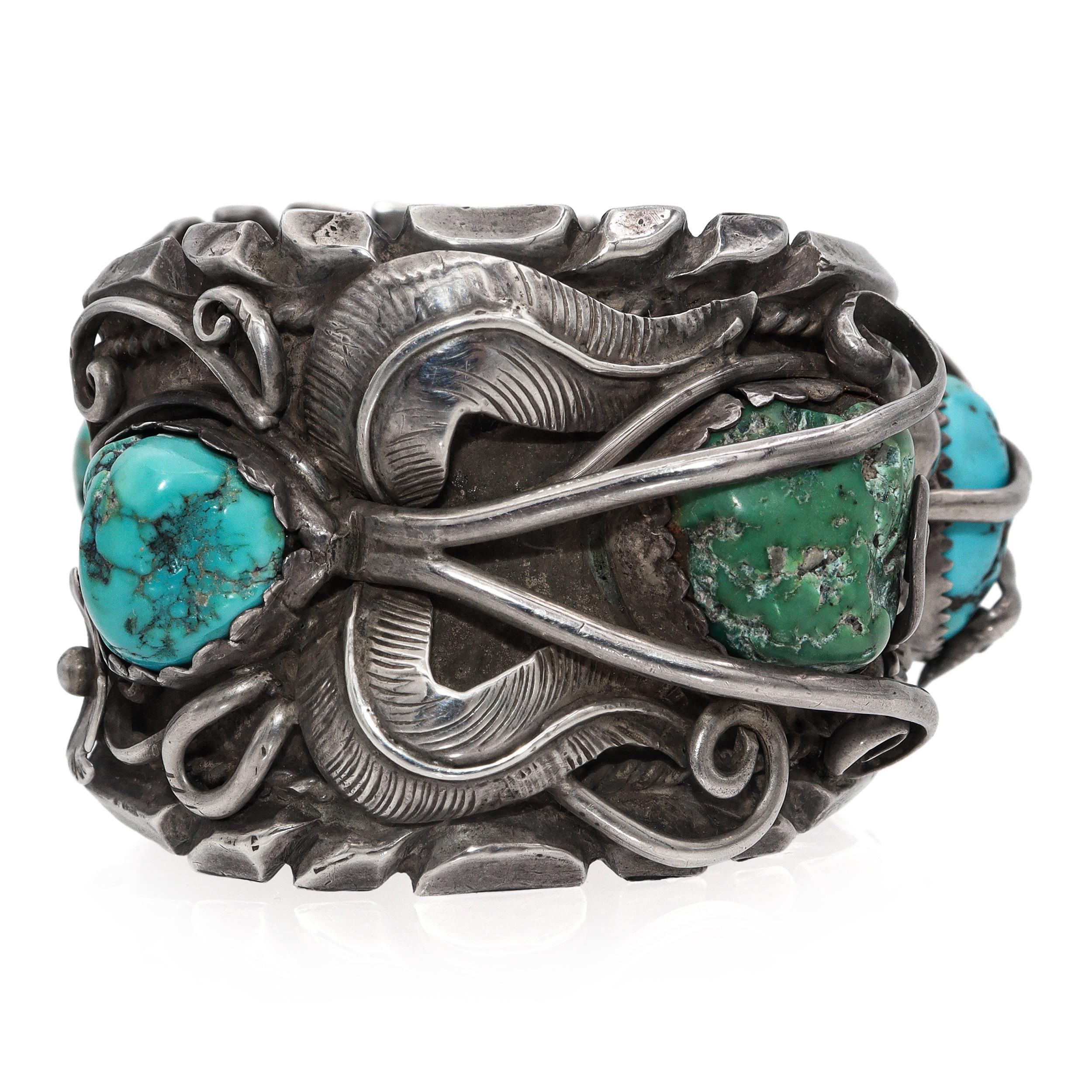 Bracciale vintage in turchese a grappolo d'argento firmato da un artista Navajo In condizioni buone in vendita a New York, NY