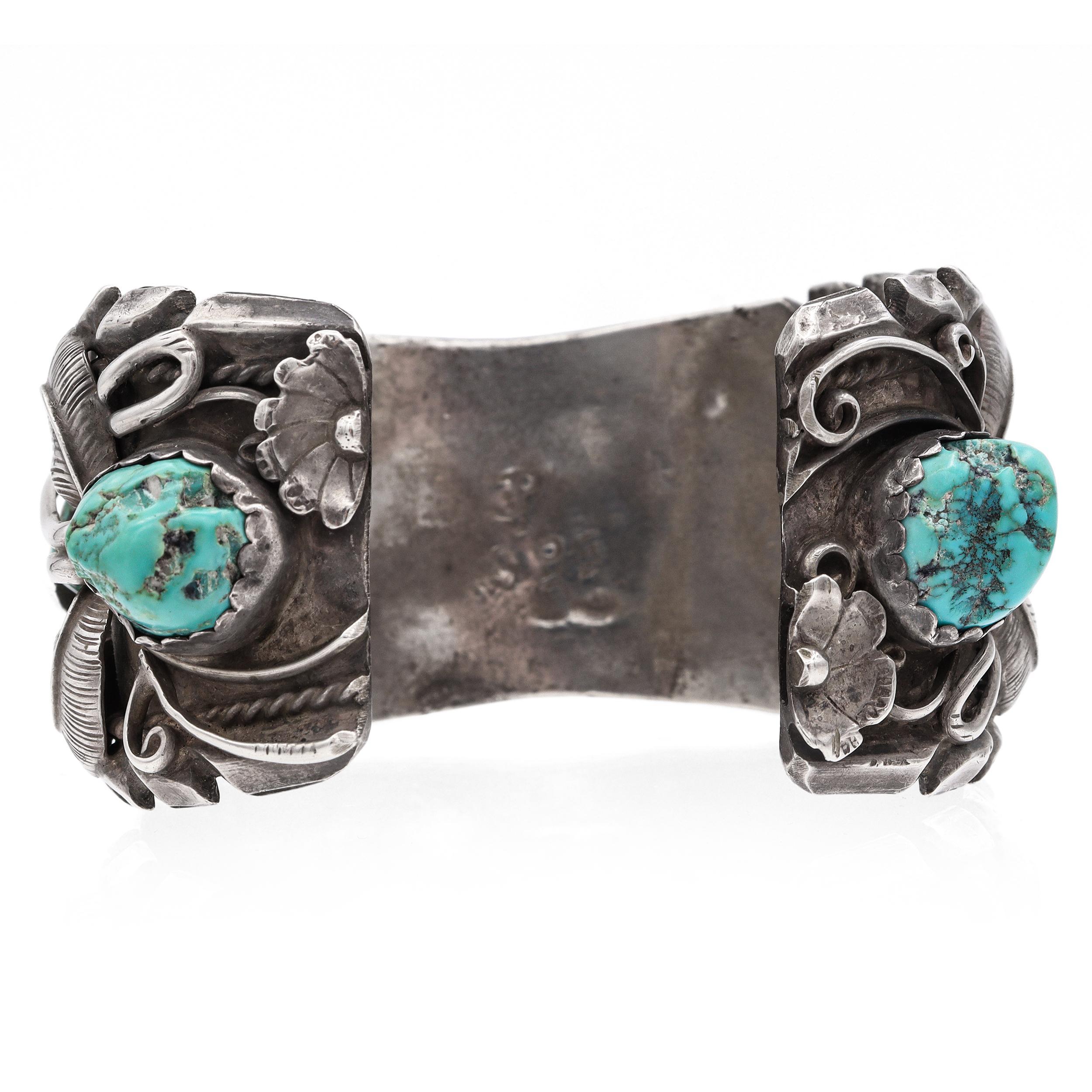 Donna Bracciale vintage in turchese a grappolo d'argento firmato da un artista Navajo in vendita