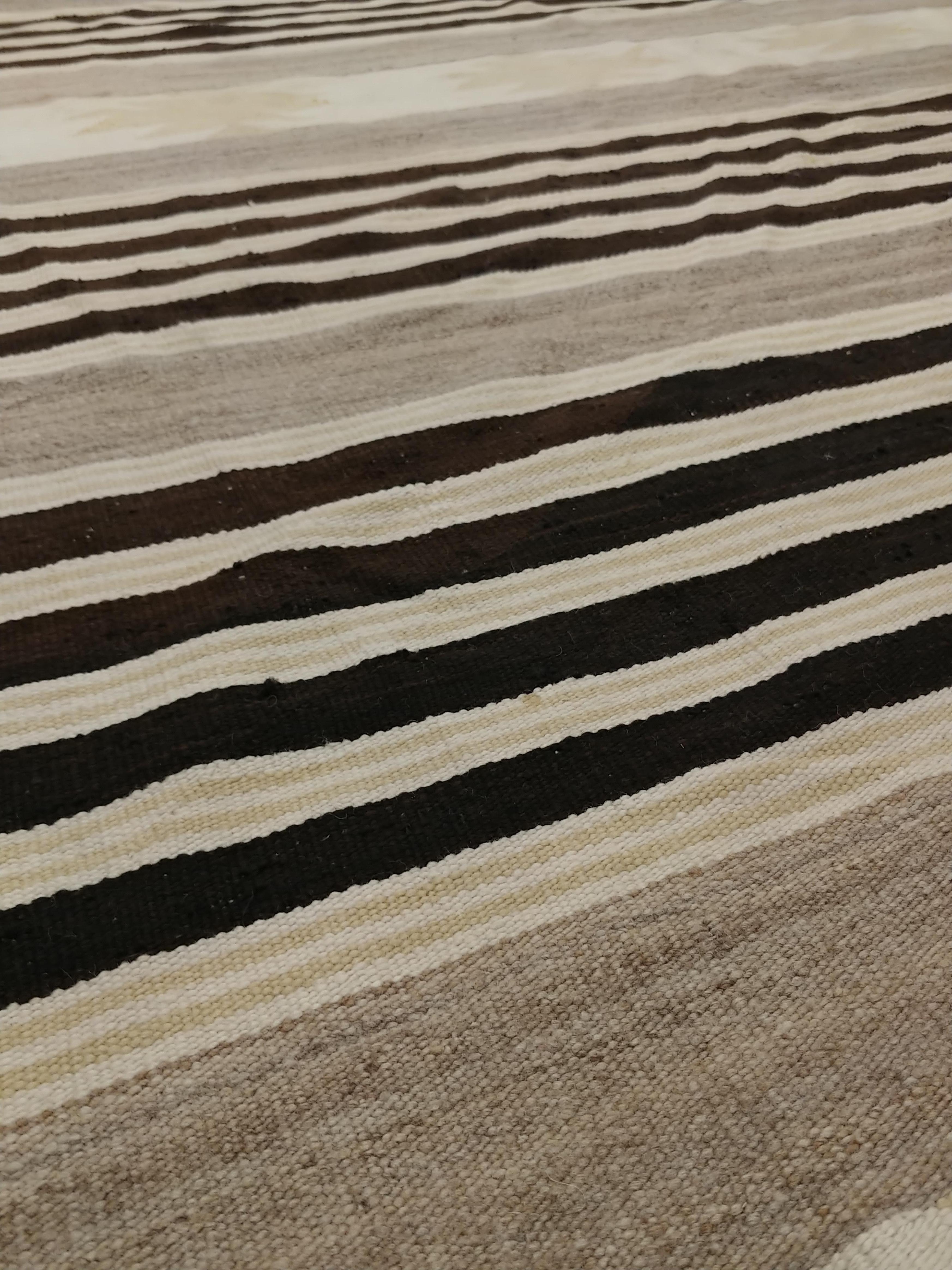 Vintage Navajo Carpet, Folk Rug, Handmade Wool, Beige, Gray, Brown, Neutral 2